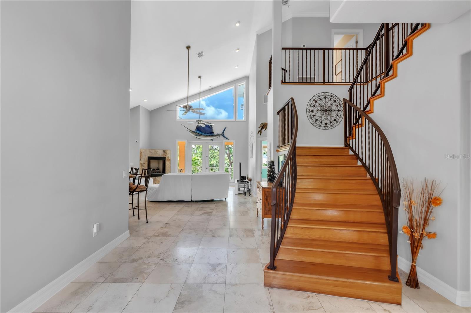 HAWKS HARBOR - Residential