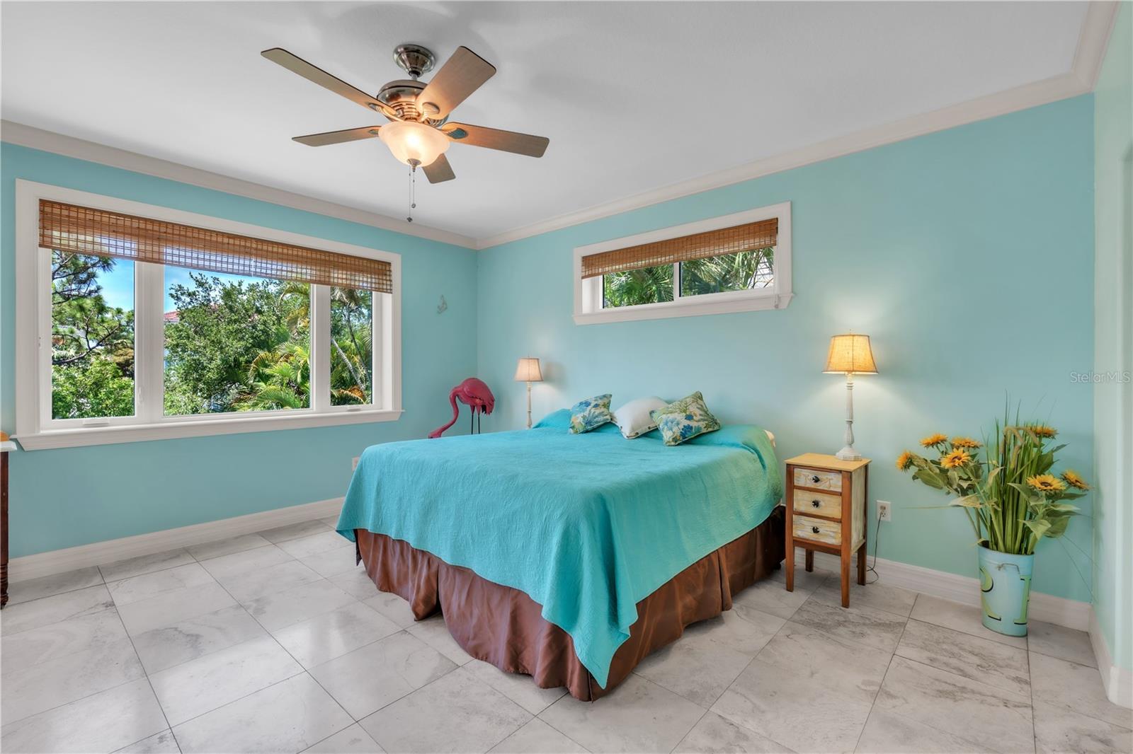 HAWKS HARBOR - Residential