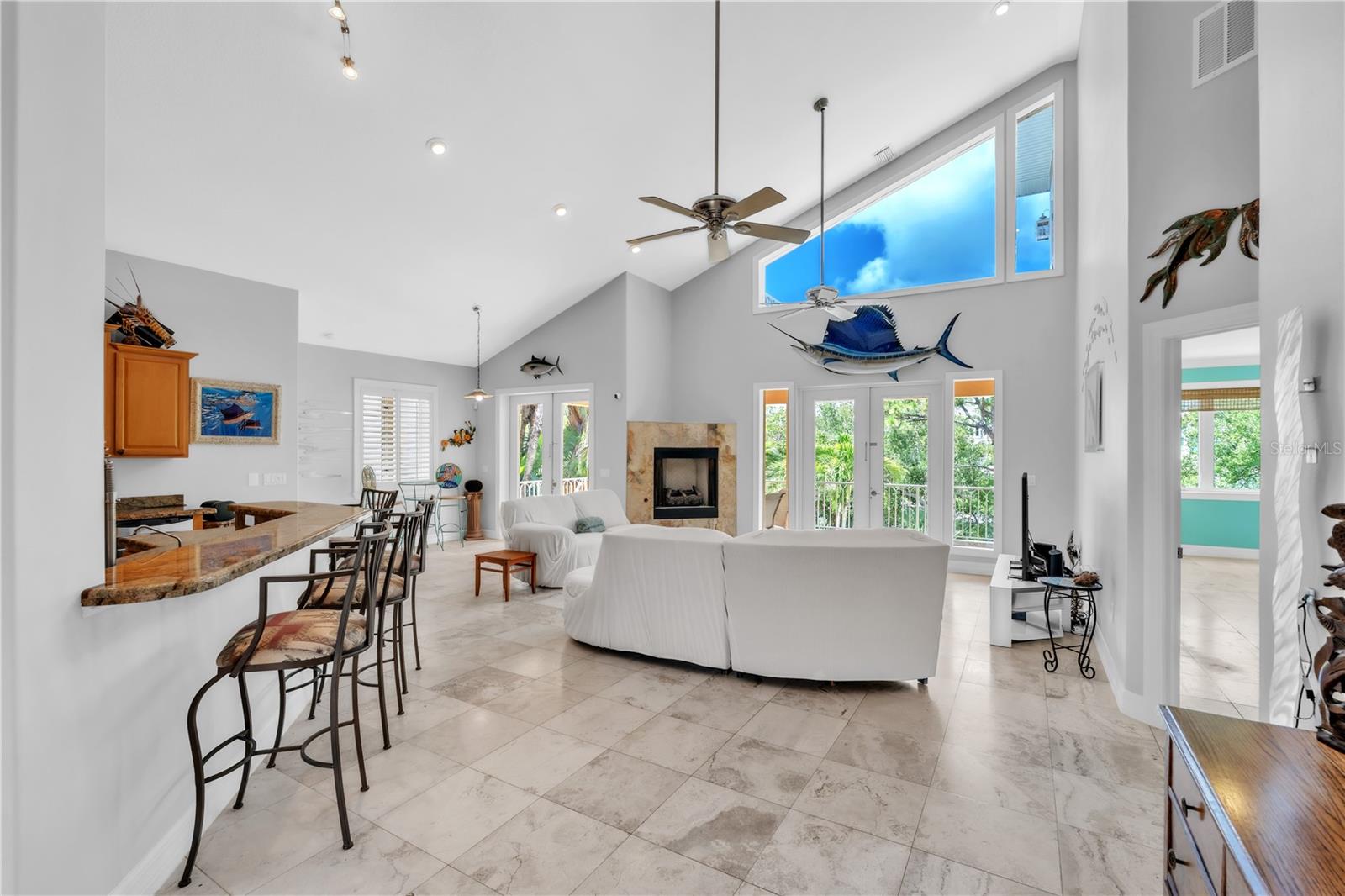 HAWKS HARBOR - Residential