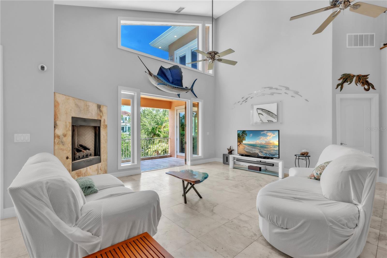 HAWKS HARBOR - Residential