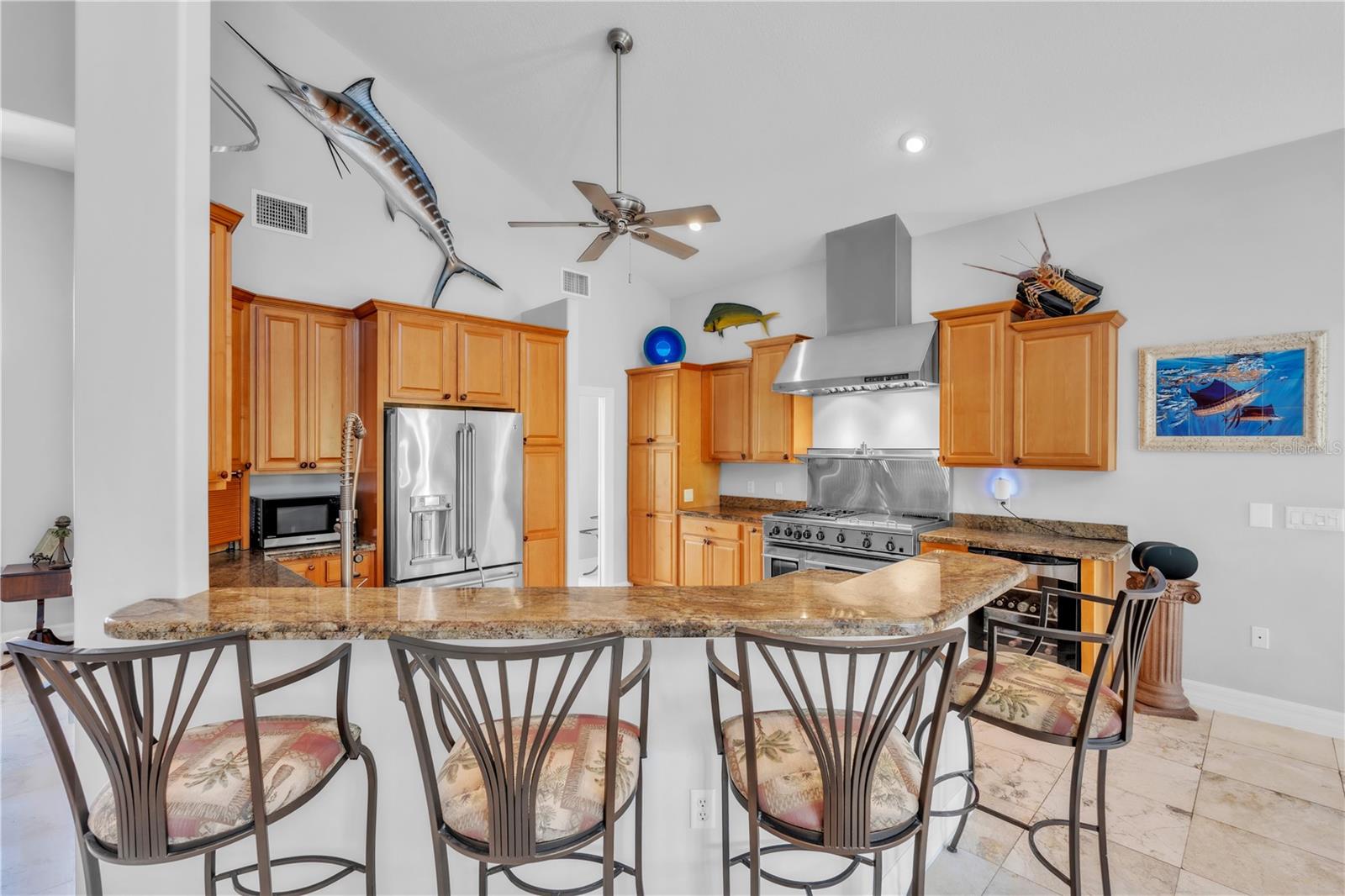 HAWKS HARBOR - Residential