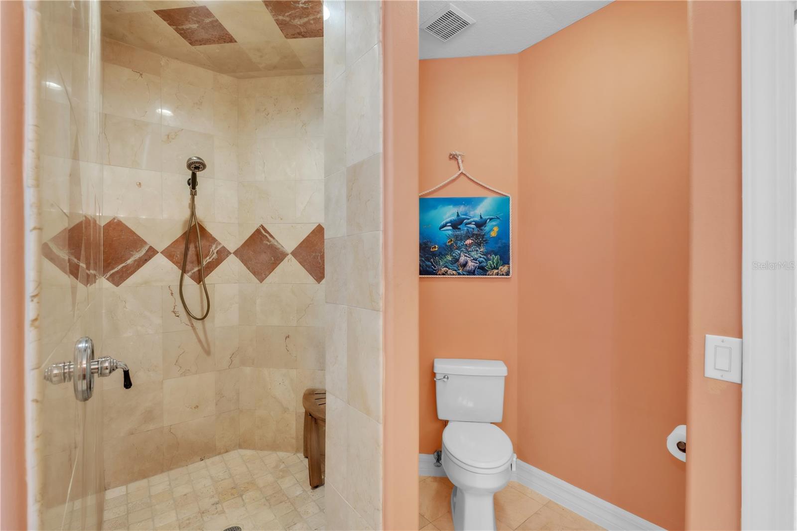 HAWKS HARBOR - Residential
