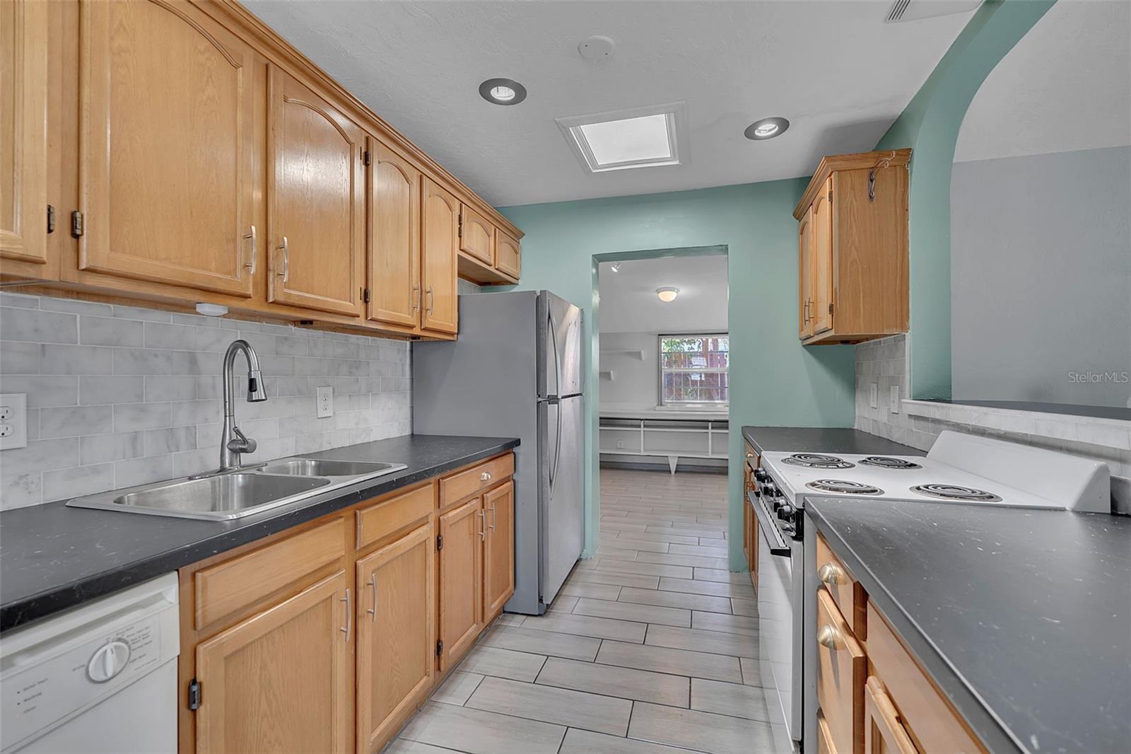 BAYSHORE GARDENS SEC 14 - Residential