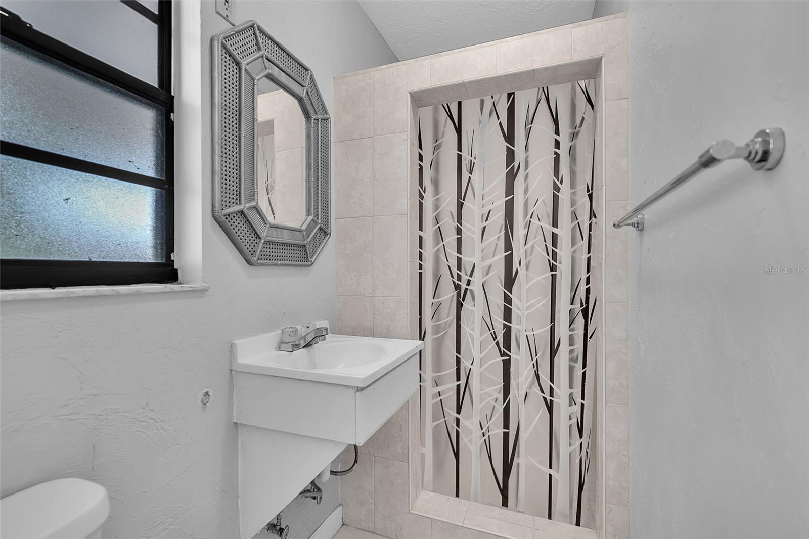 BAYSHORE GARDENS SEC 14 - Residential