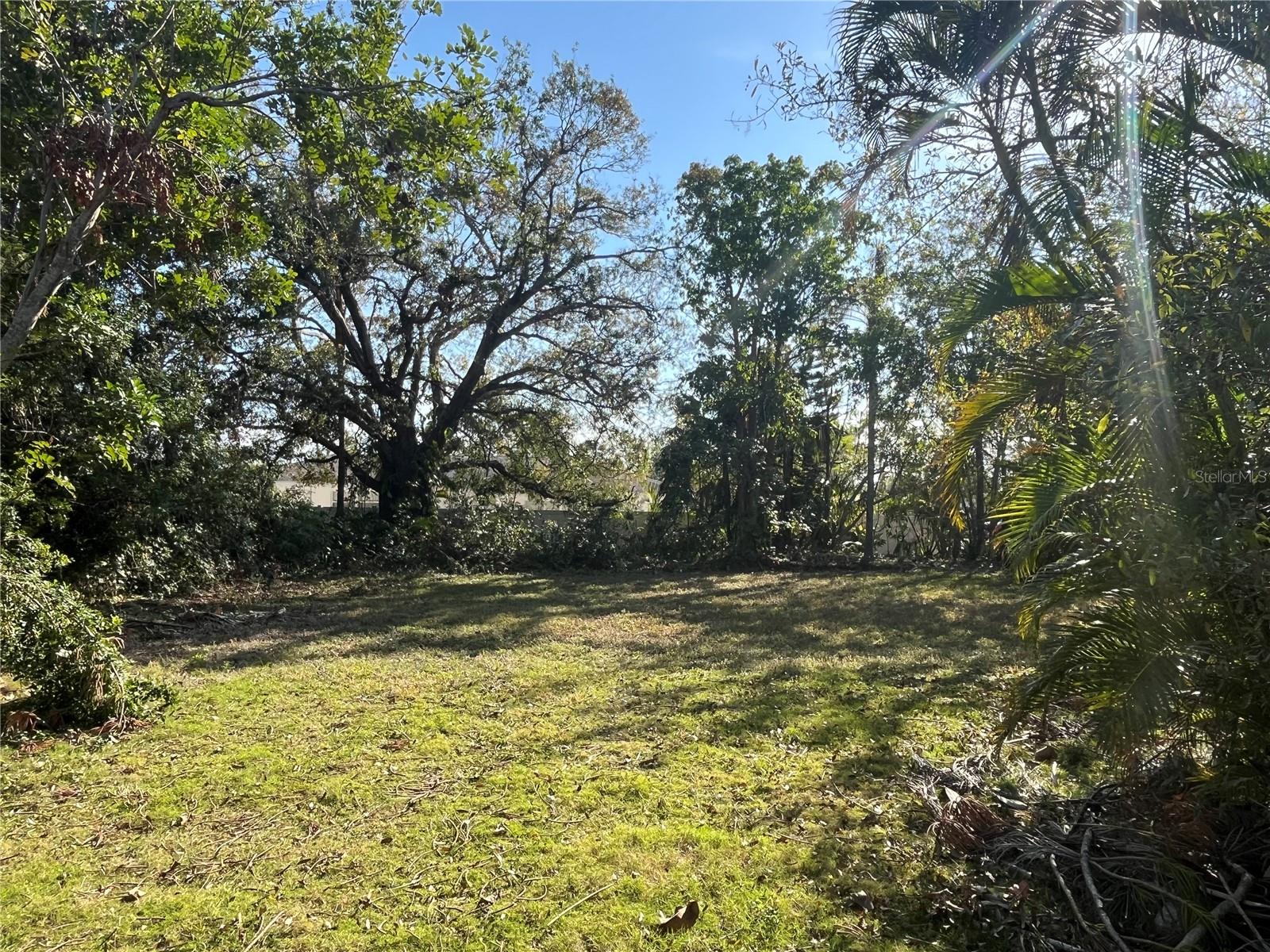 This corner parcel is one of three exceptional lots available for sale located along the iconic Ringling Boulevard in Sarasota, positioned between Davis Blvd and Jefferson Ave.  Situated within the city limits, the location is just moments away from Payne Park, downtown, and Sarasota's Bayfront.  The seller is currently developing plans for a single family home on this property as well as the adjacent lots. Now is the time to purchase one, two or all three parcels and build your own new home design. This is a rare chance to help restore the grandeur of Ringling Boulevard to its former glory.