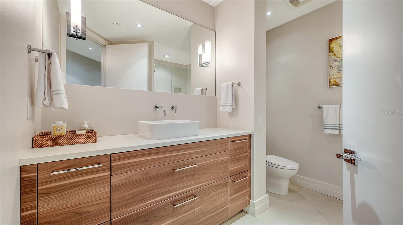 WATER CLUB I AT LONGBOAT KEY - Residential