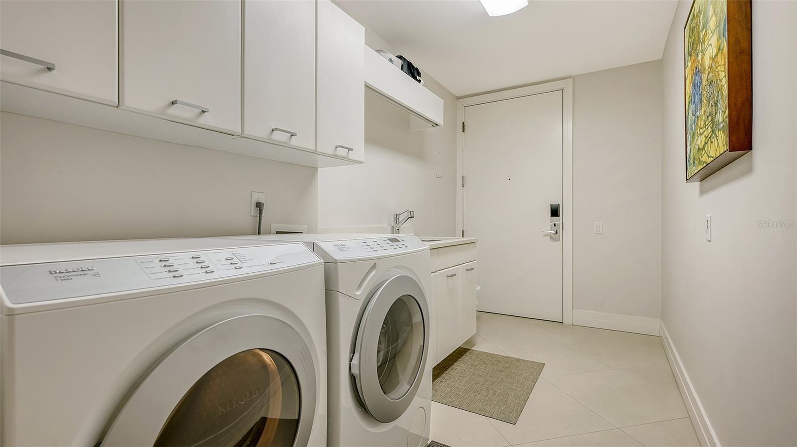 WATER CLUB I AT LONGBOAT KEY - Residential