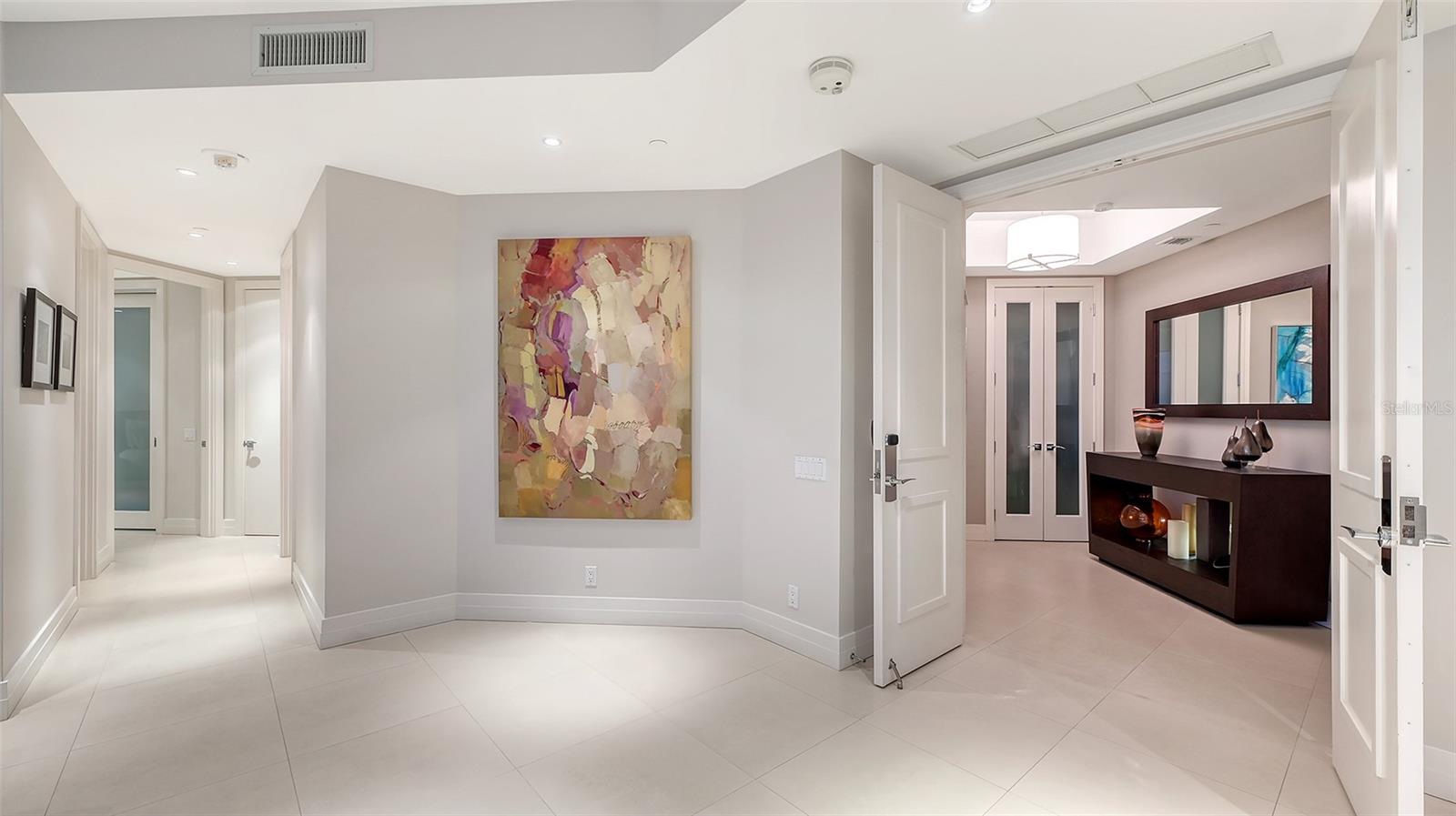 WATER CLUB I AT LONGBOAT KEY - Residential