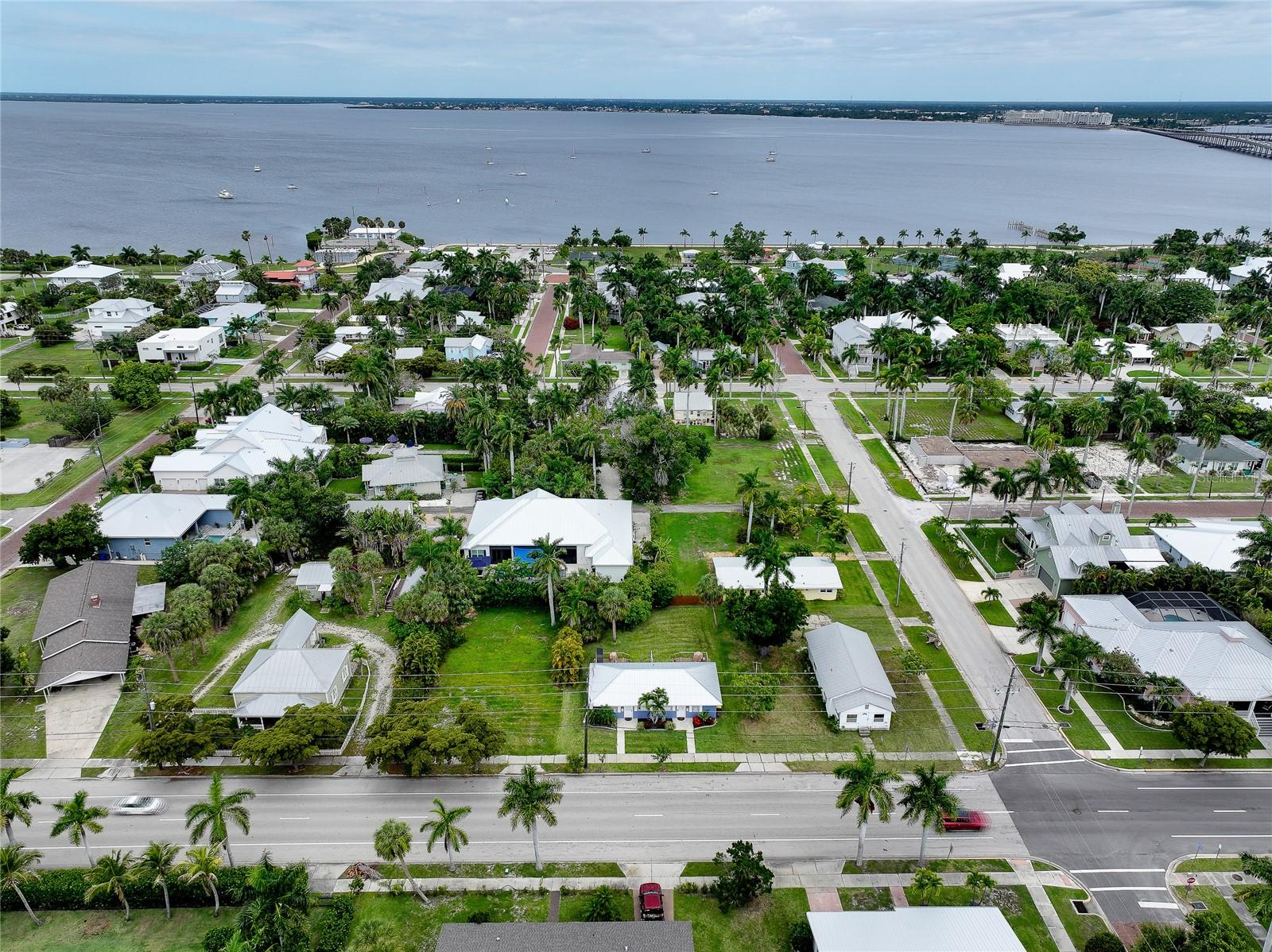 PUNTA GORDA - Residential Income