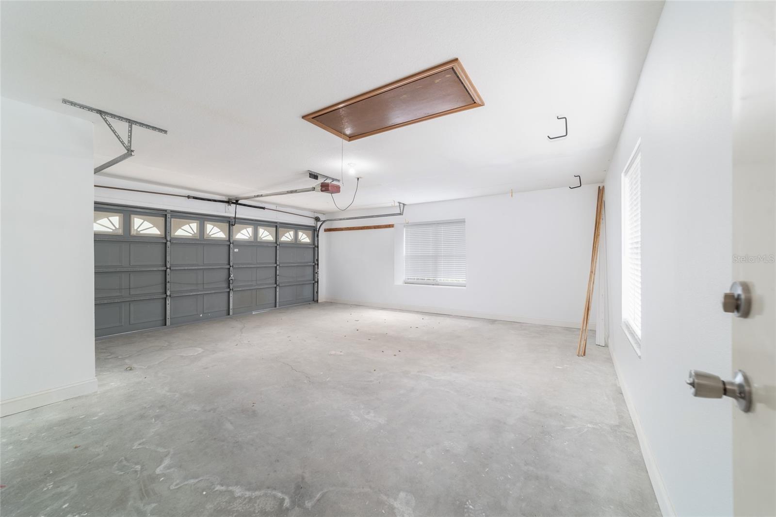 ROLLING HILLS UN 01 - Residential