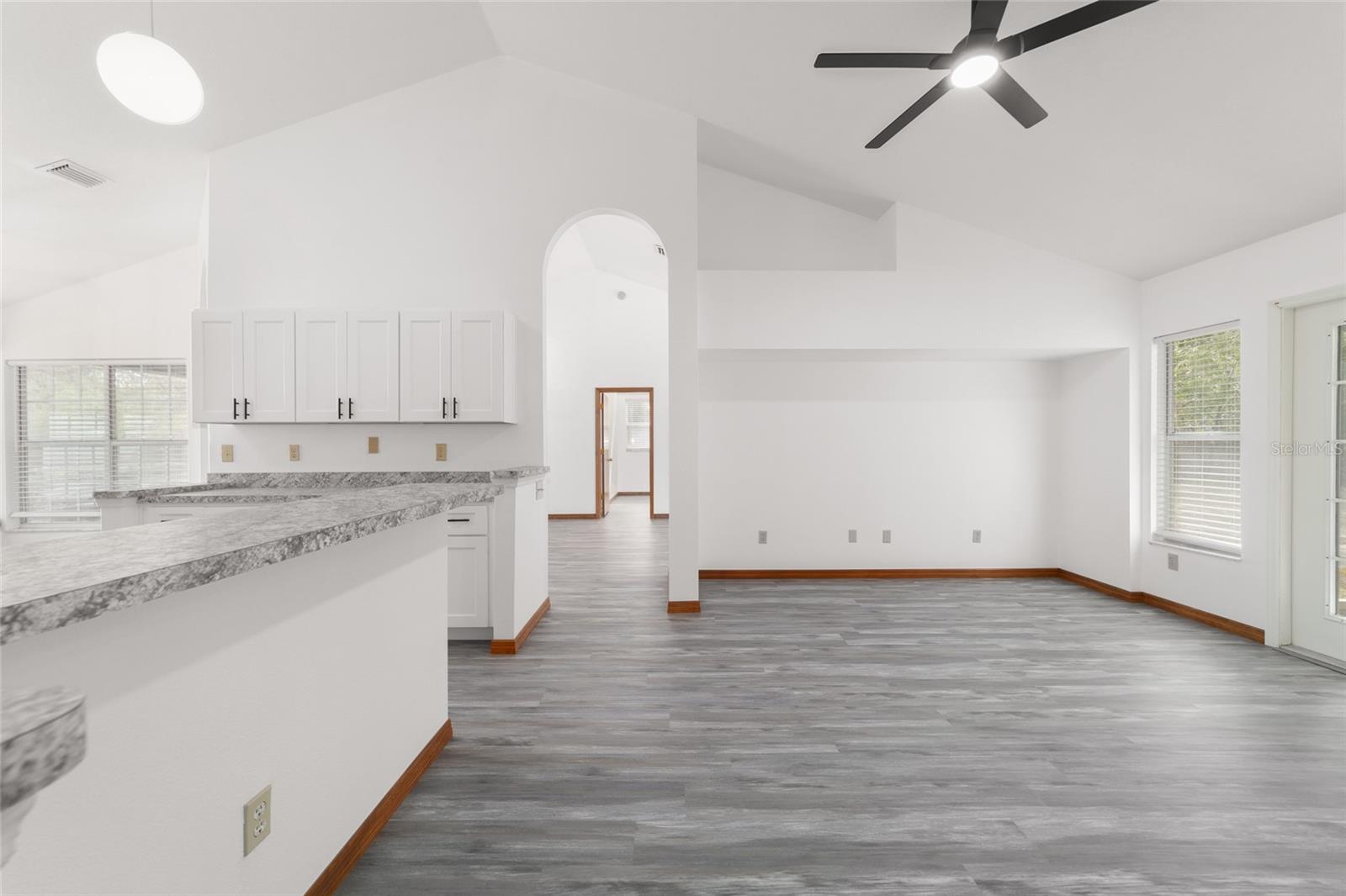 ROLLING HILLS UN 01 - Residential