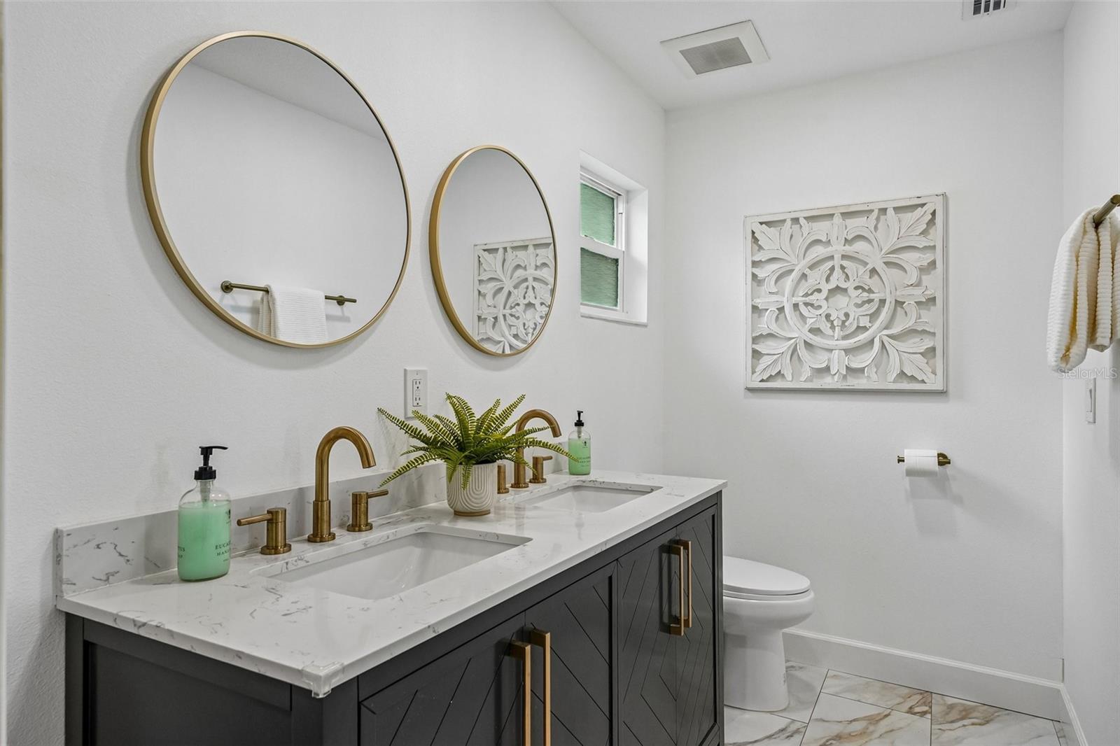 BAY PINES ESTATES - Residential