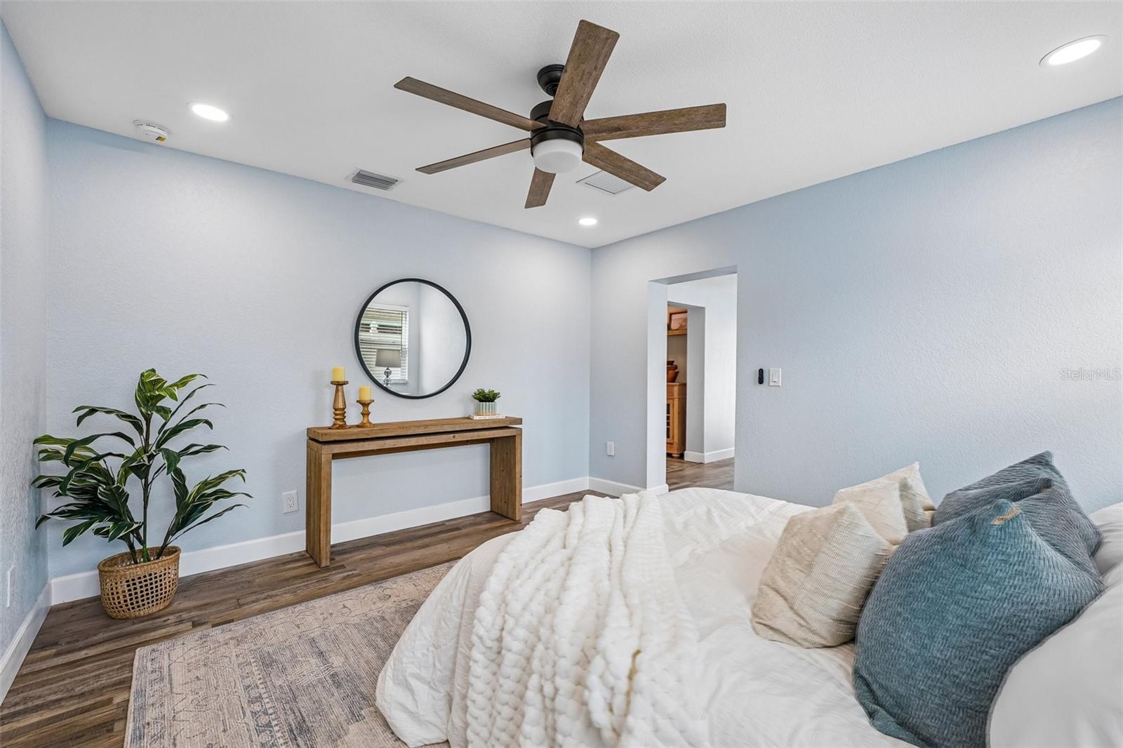 BAY PINES ESTATES - Residential