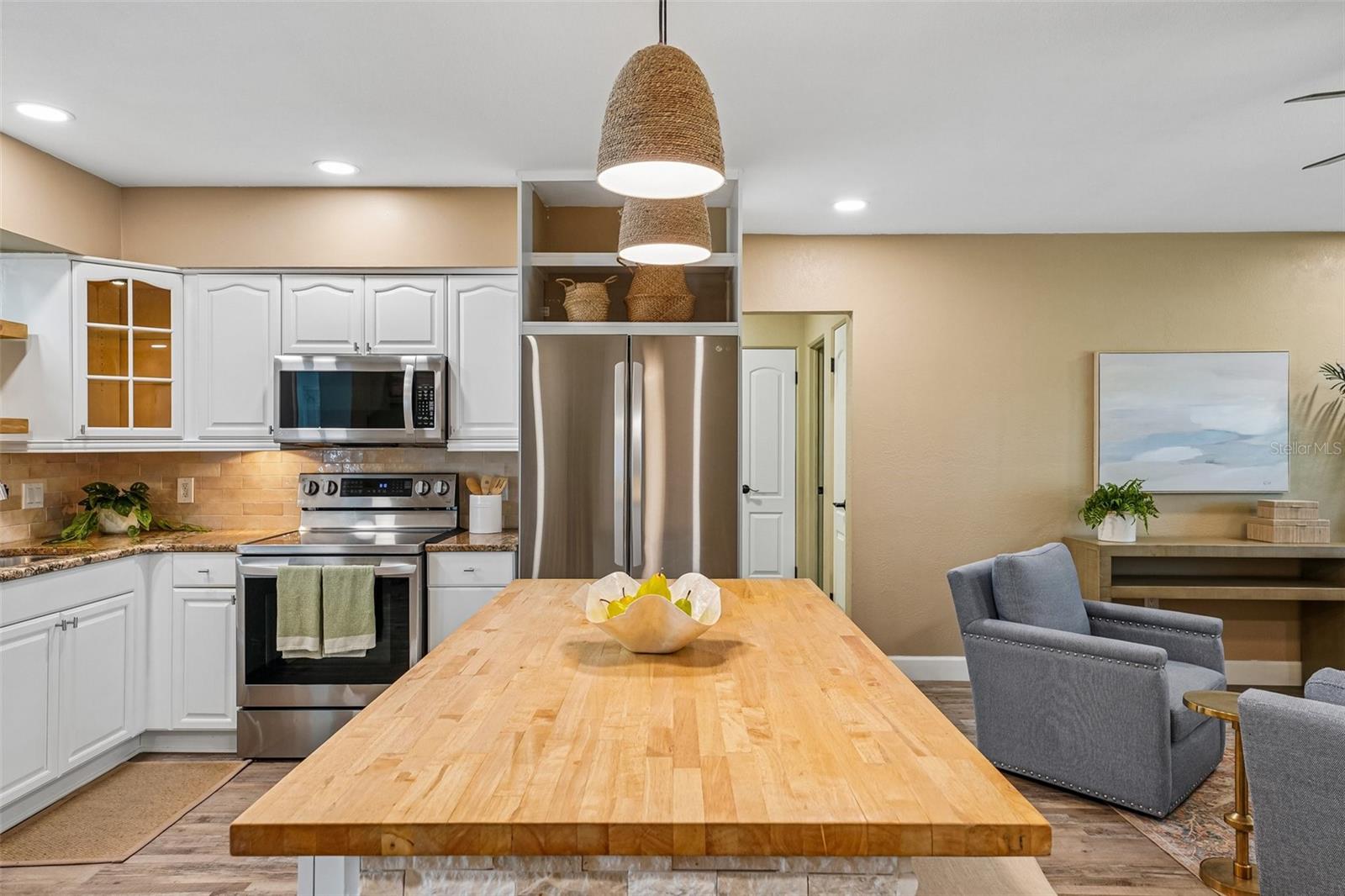 BAY PINES ESTATES - Residential