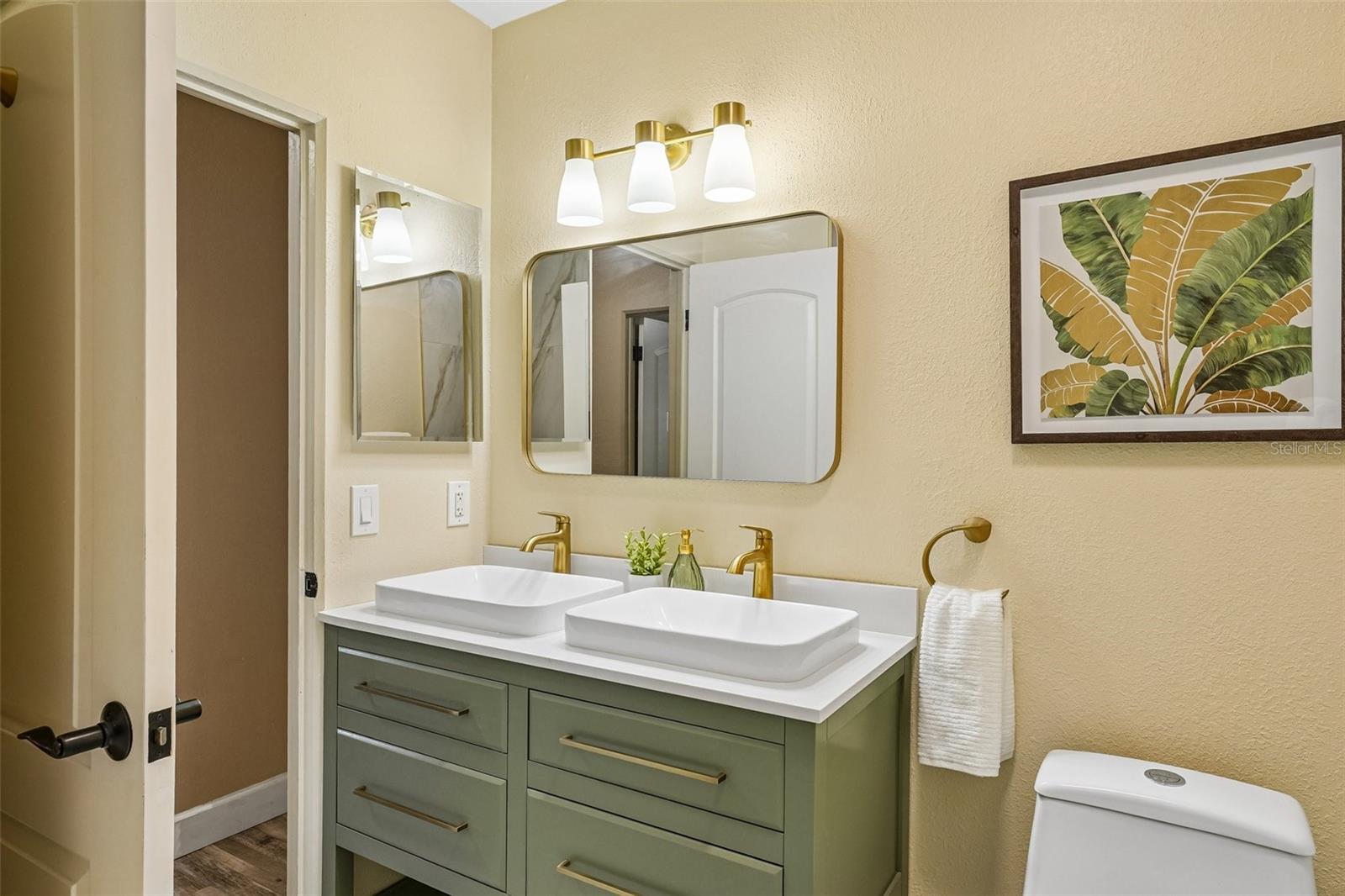 BAY PINES ESTATES - Residential