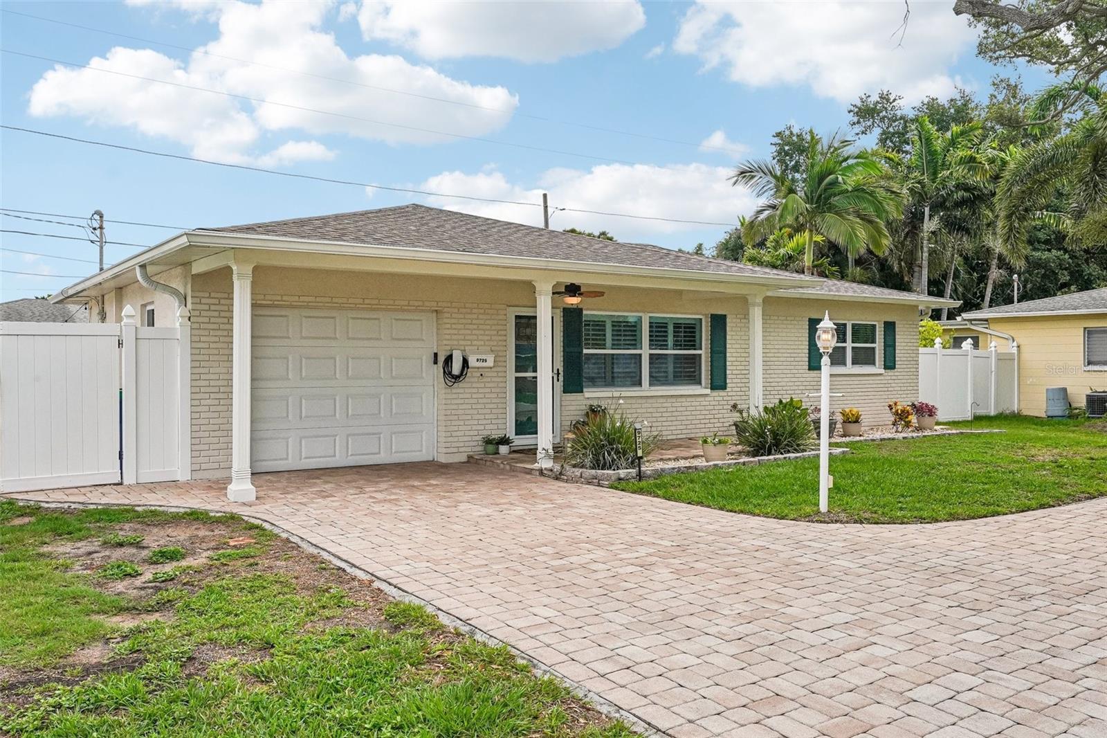 BAY PINES ESTATES - Residential