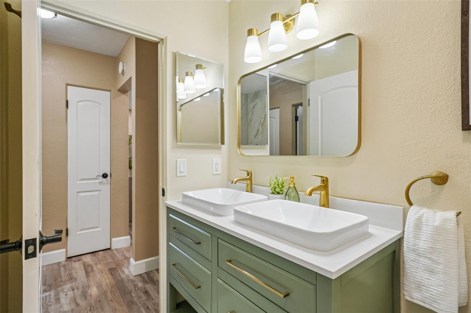 BAY PINES ESTATES - Residential
