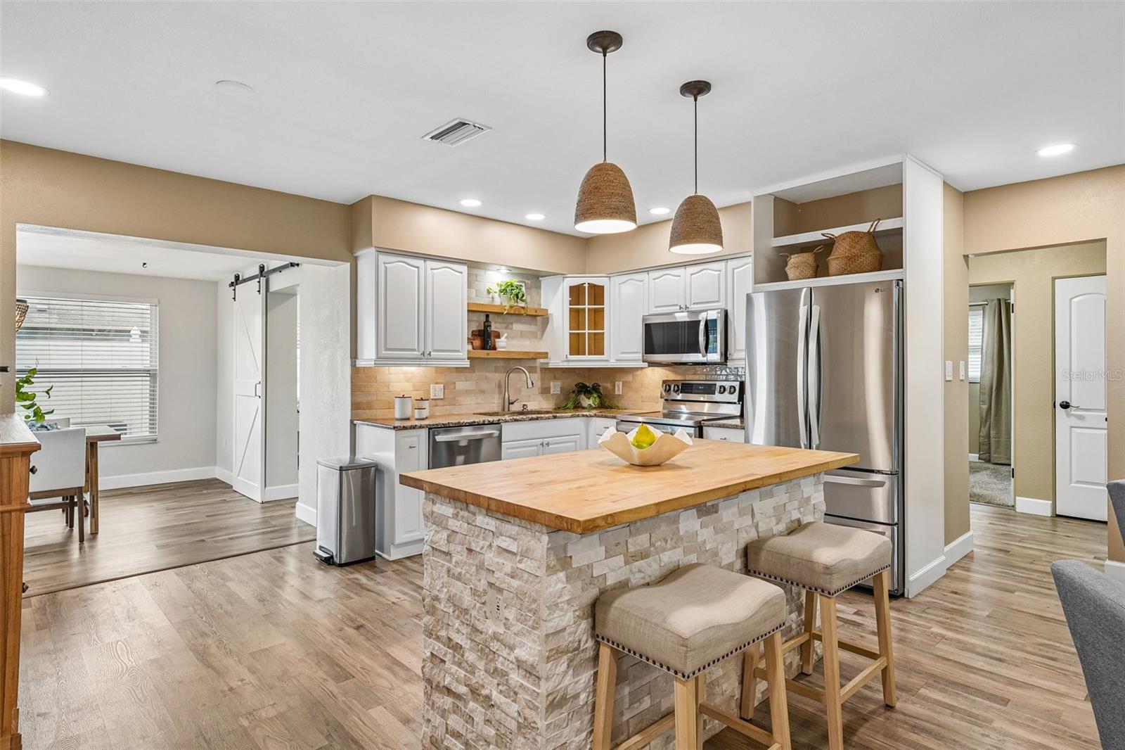 BAY PINES ESTATES - Residential