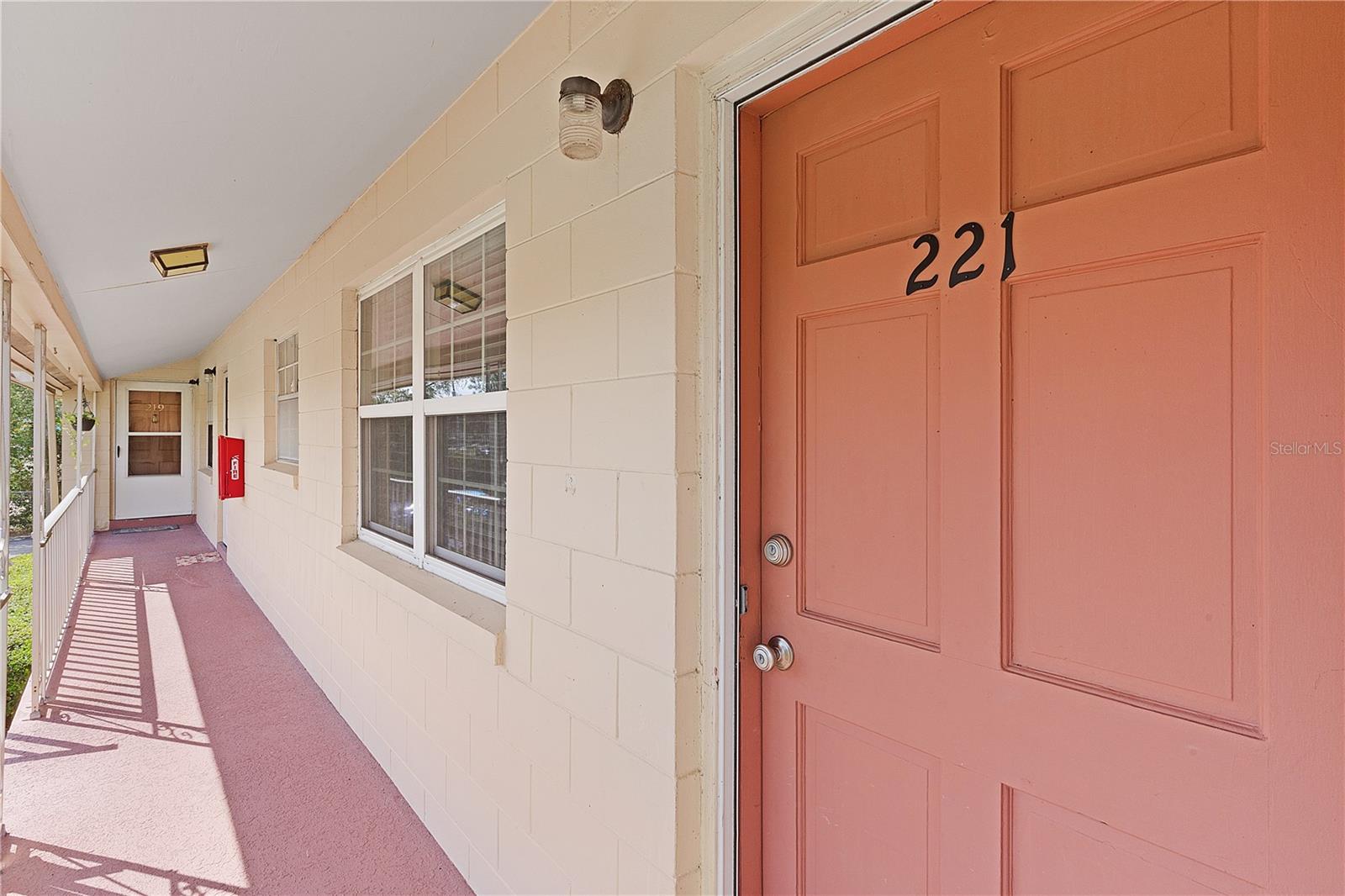 LAKEVIEW CONDO - Residential