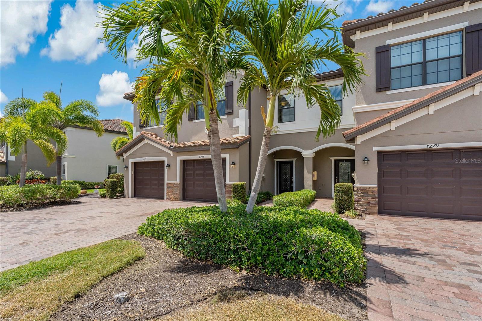 TOWNHOMES AT REGATTA LANDING - Residential Lease