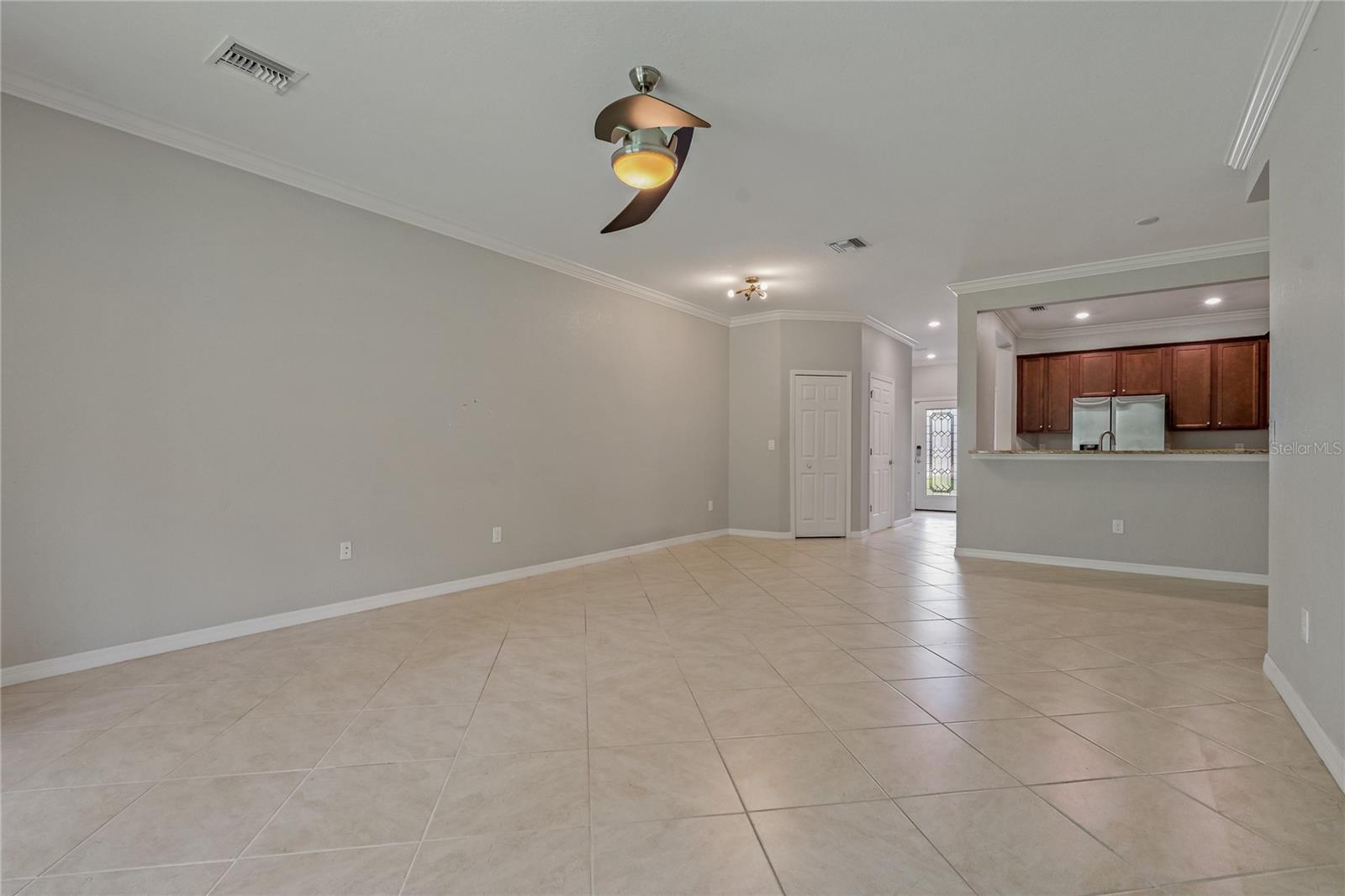 TOWNHOMES AT REGATTA LANDING - Residential Lease