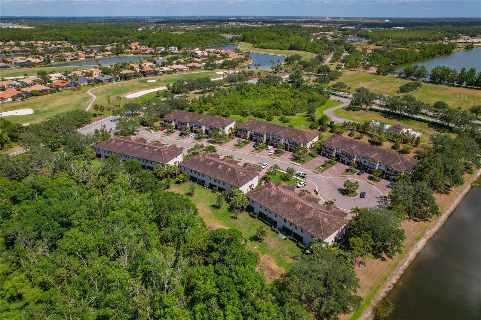 TOWNHOMES AT REGATTA LANDING - Residential Lease