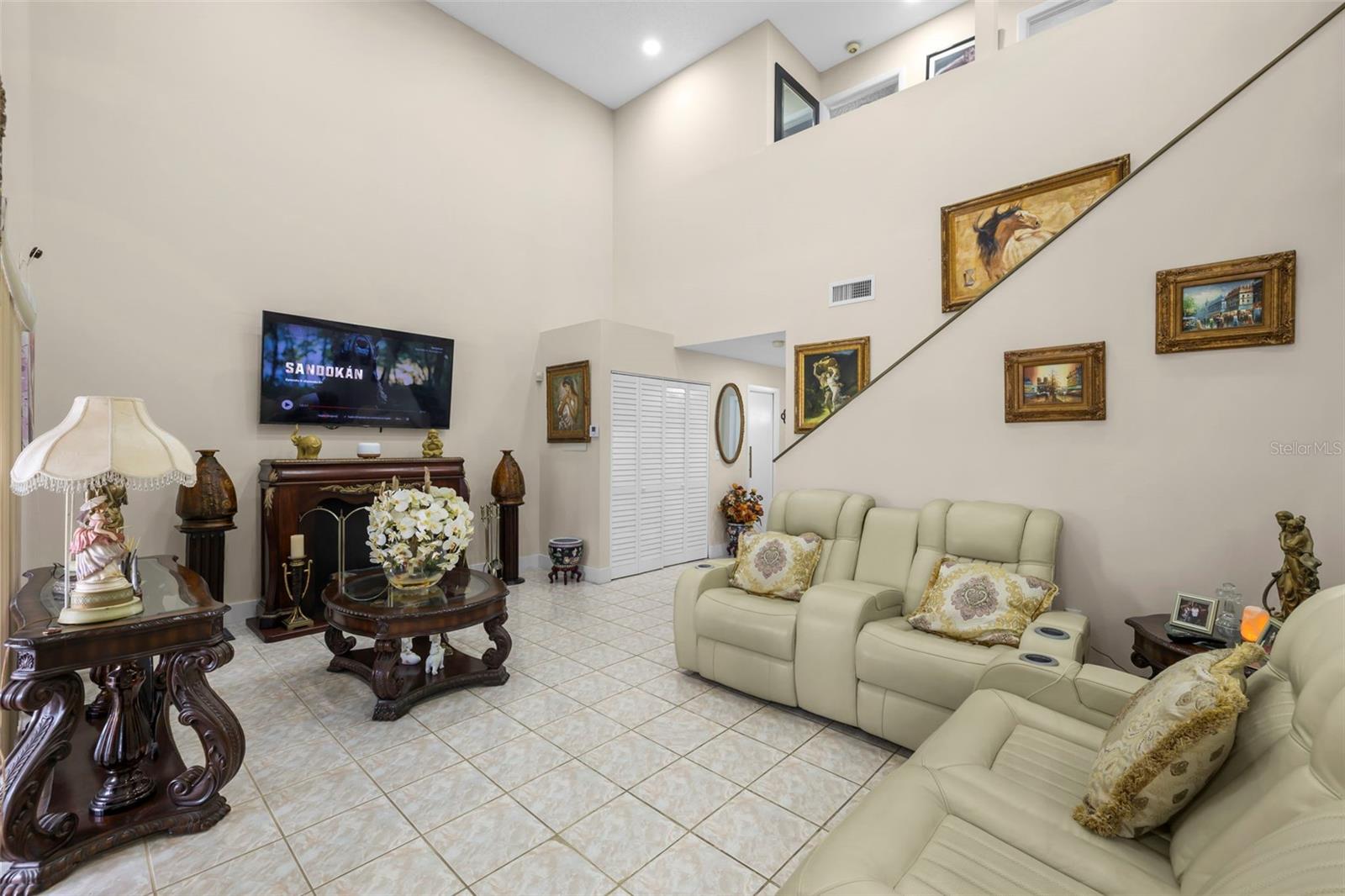 OAK RIDGE VILLAS SUB - Residential