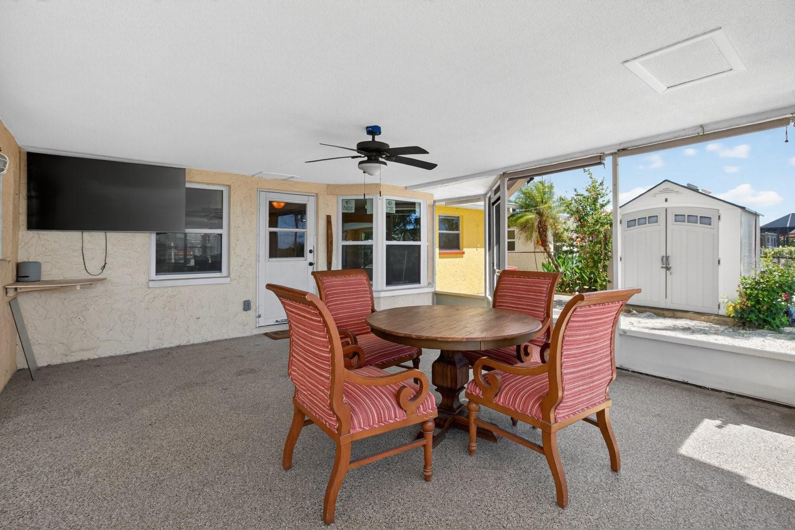 LEISURE BEACH - Residential
