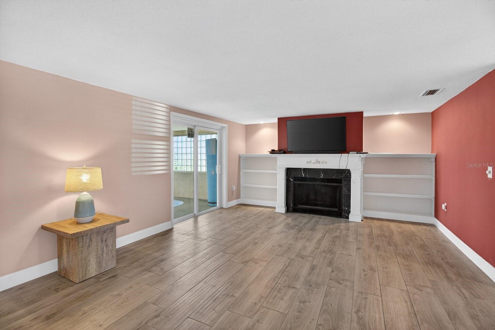 LEISURE BEACH - Residential