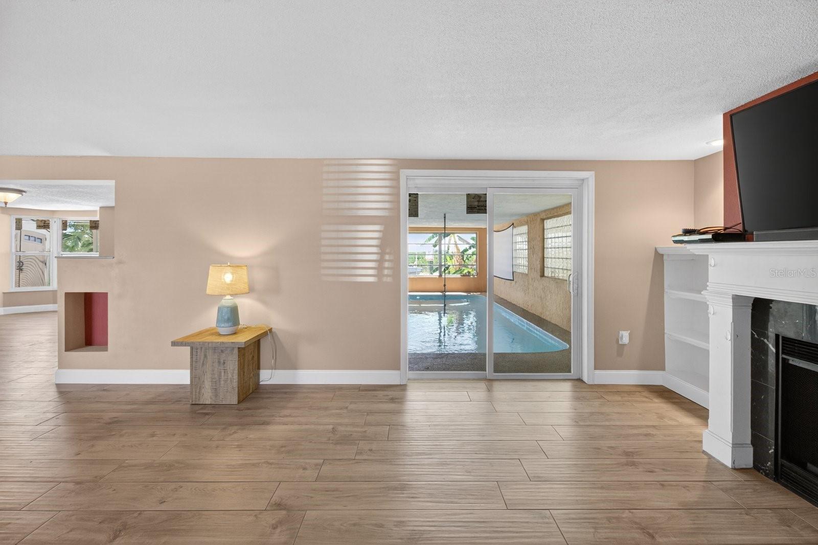 LEISURE BEACH - Residential
