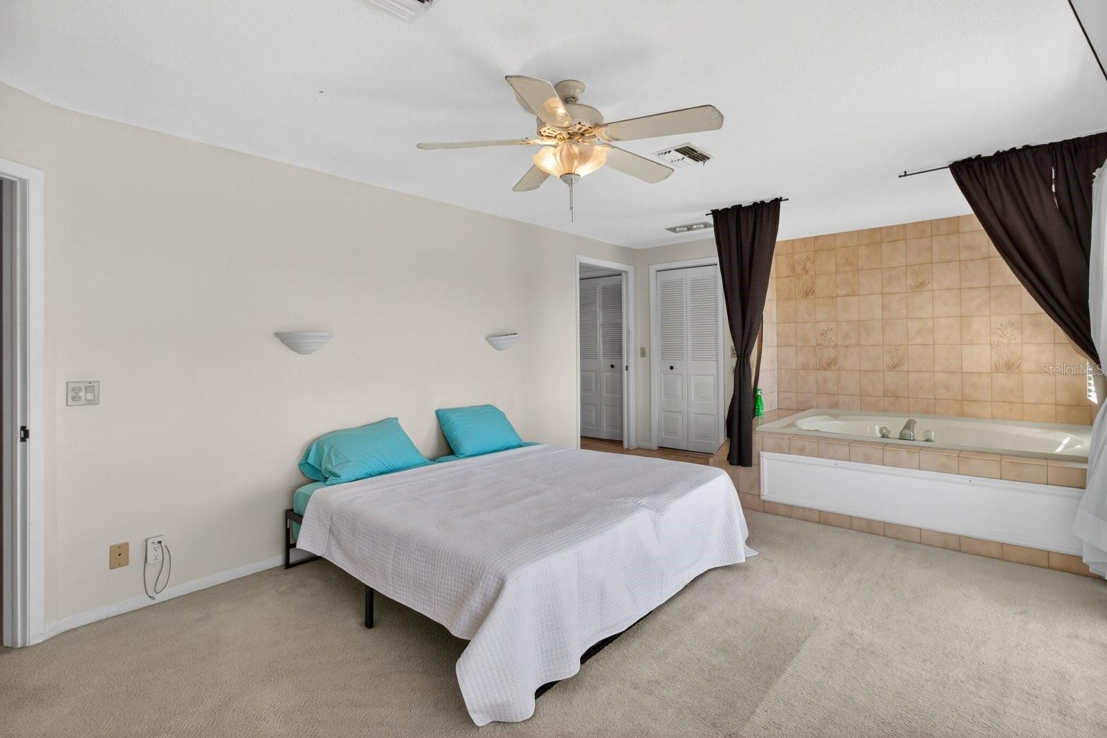 LEISURE BEACH - Residential