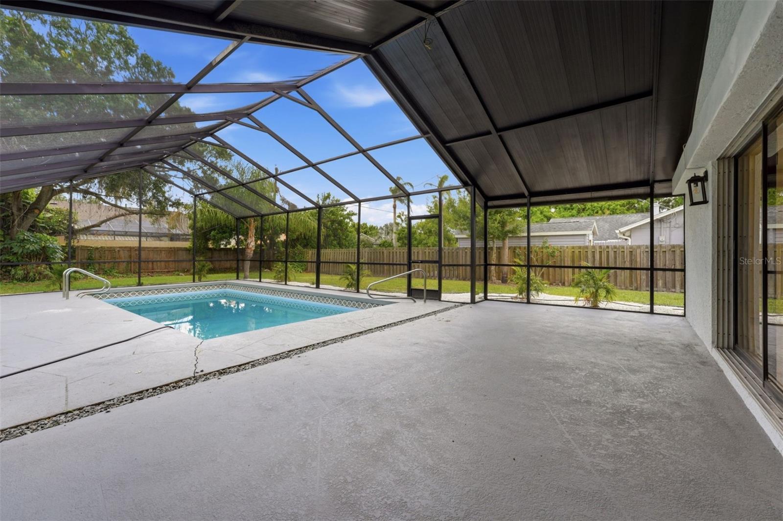 ASHWORTH PARK - Residential