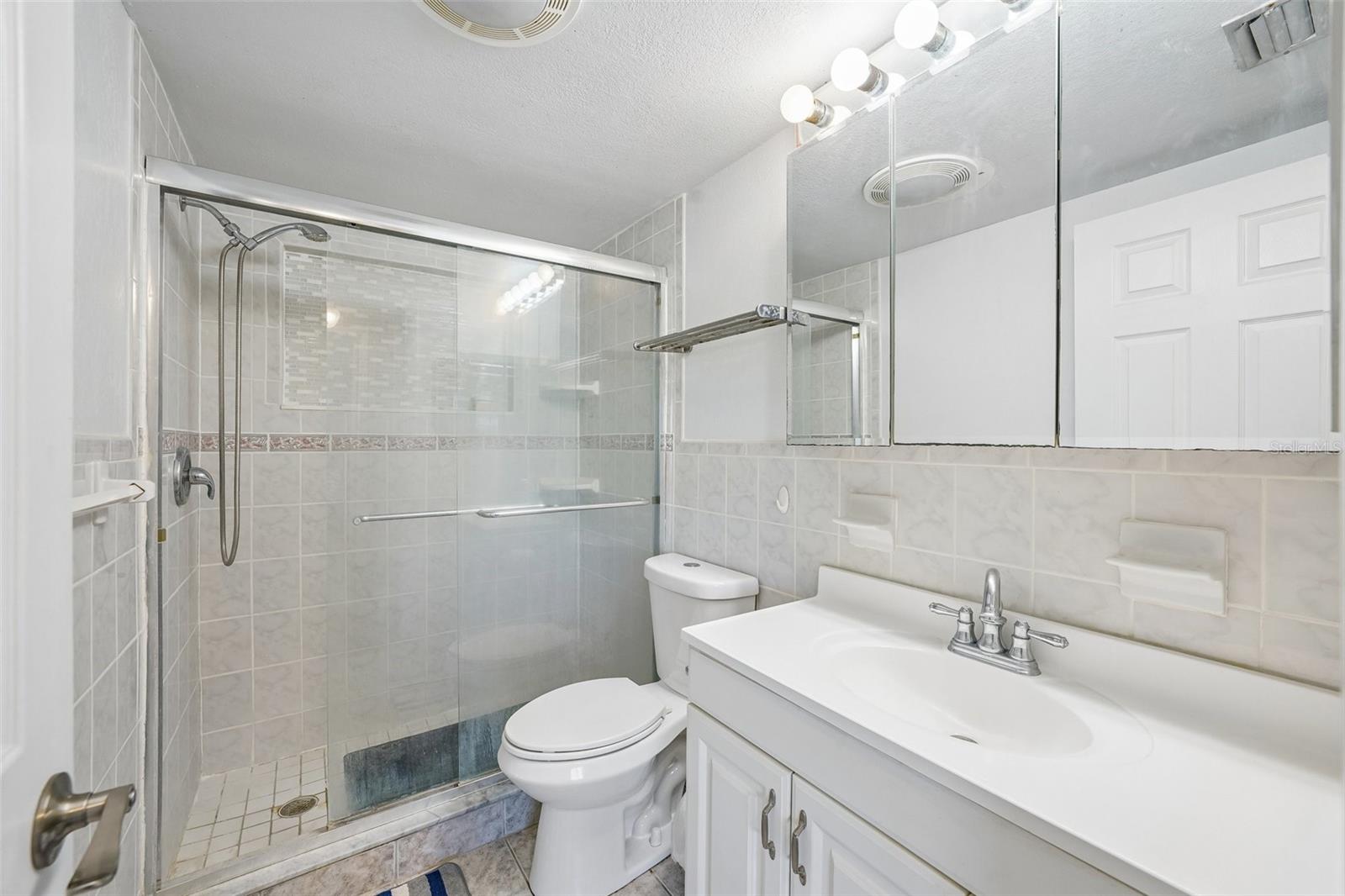 FOREST HILLS - Residential