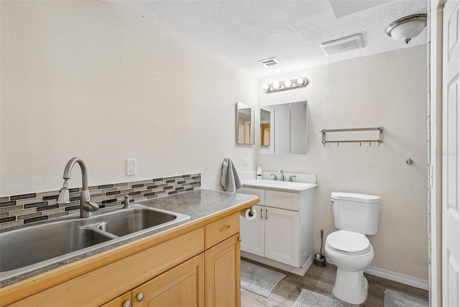 FOREST HILLS - Residential