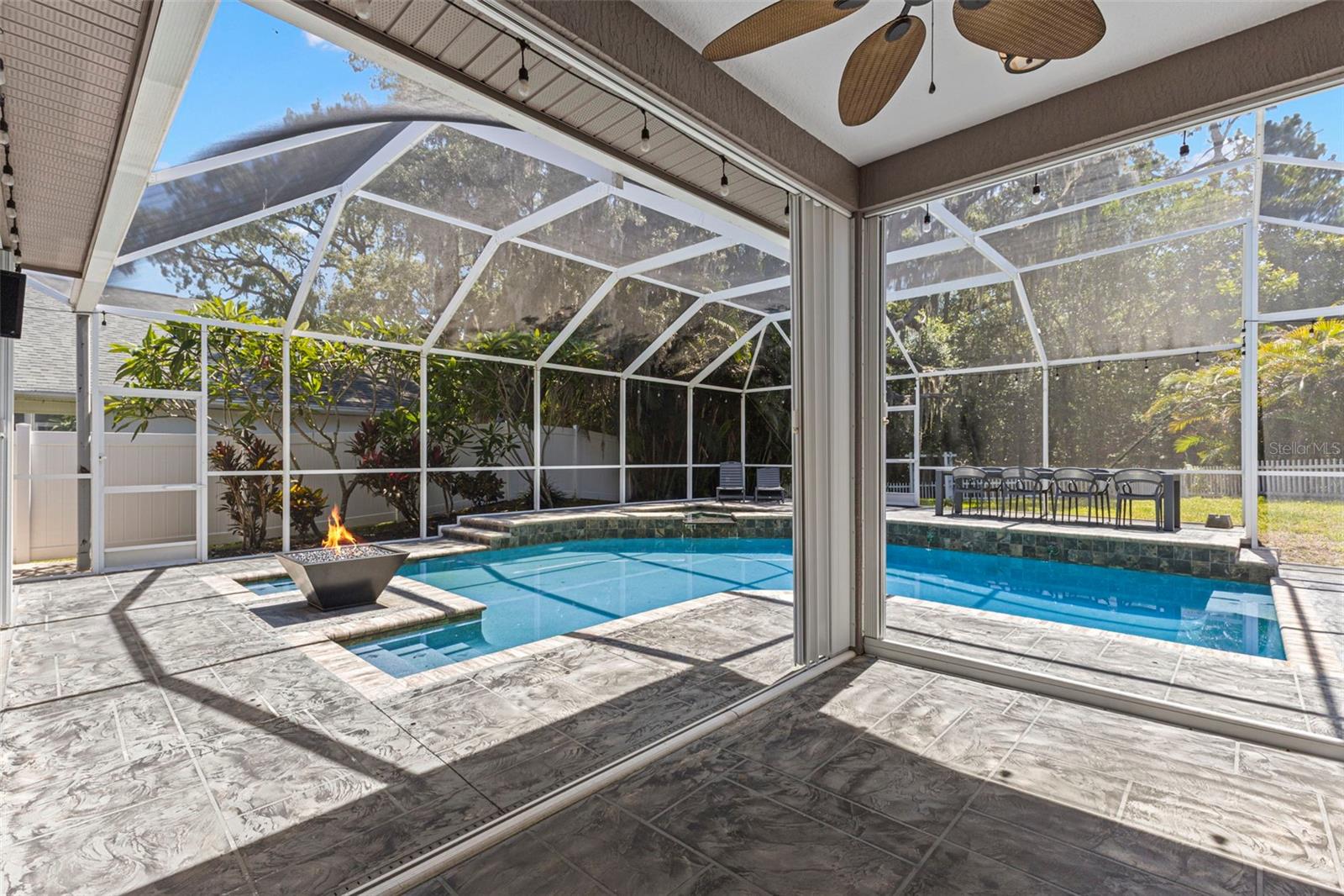 NORTH LAKE OF TARPON SPGS - PH 1 - Residential