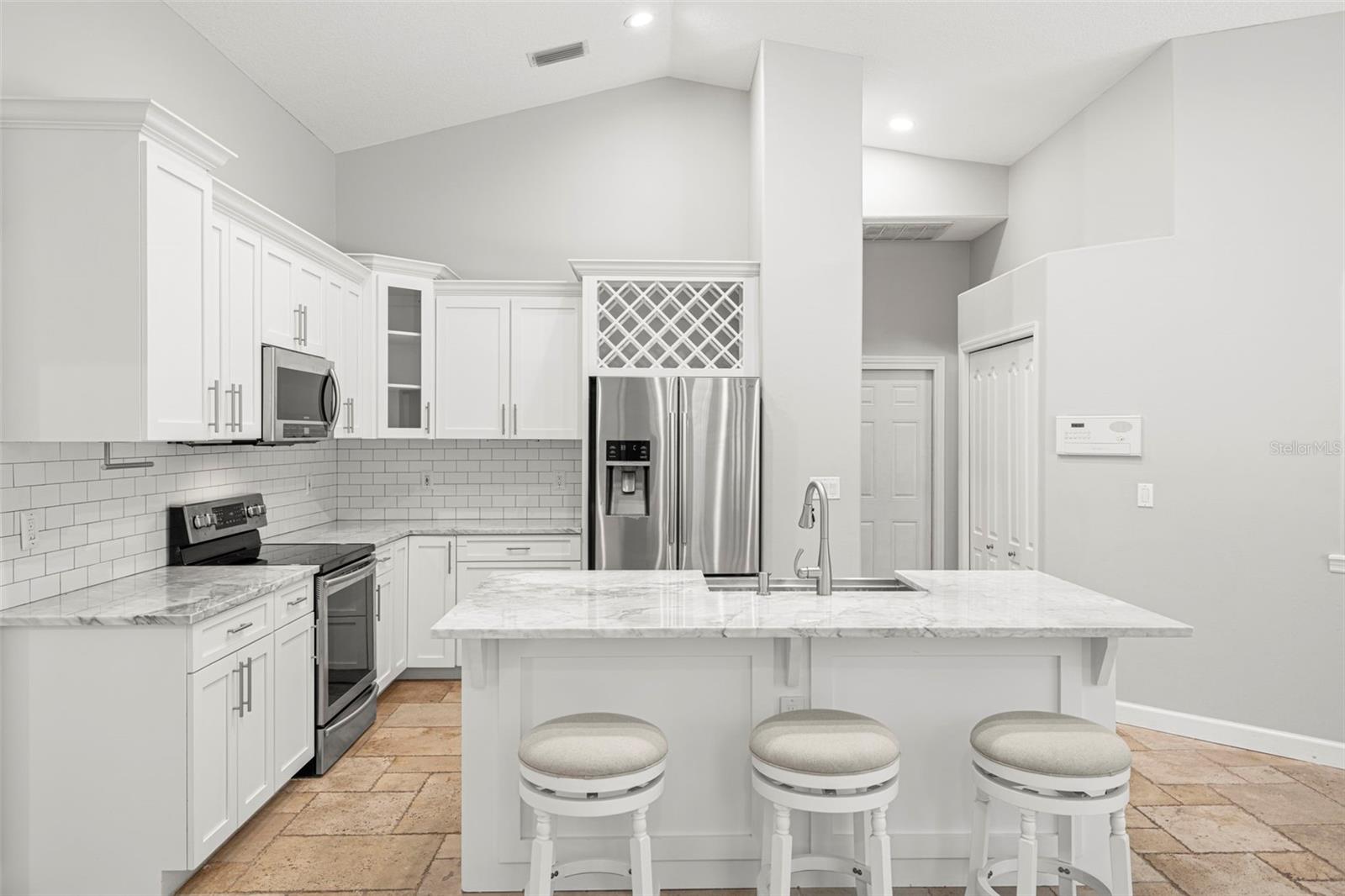 NORTH LAKE OF TARPON SPGS - PH 1 - Residential