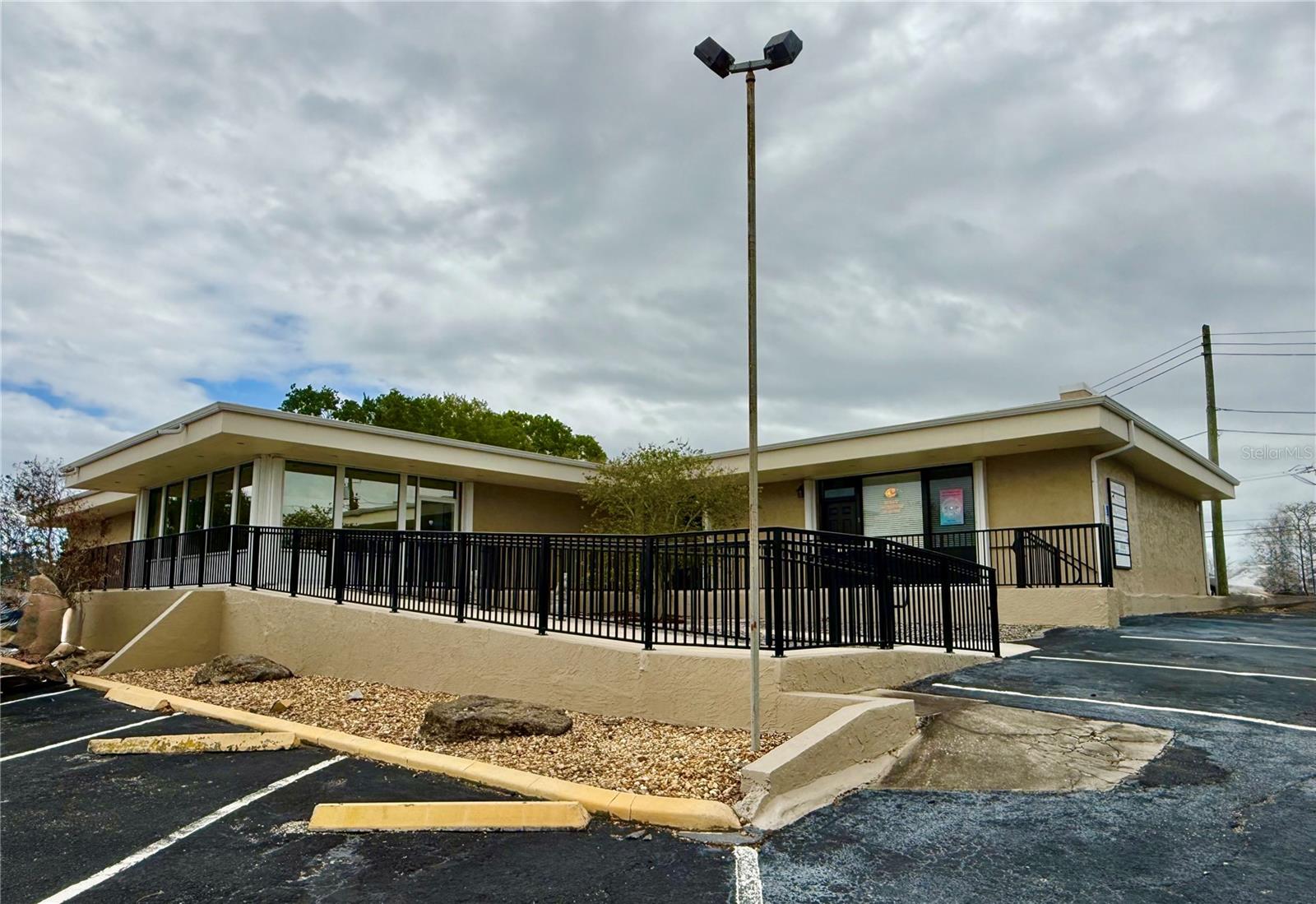 ACREAGE - Commercial Sale