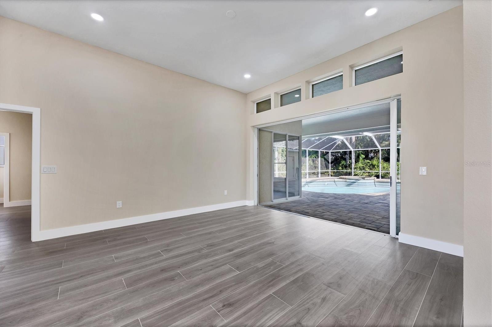 UNIVERSITY PARK - Residential