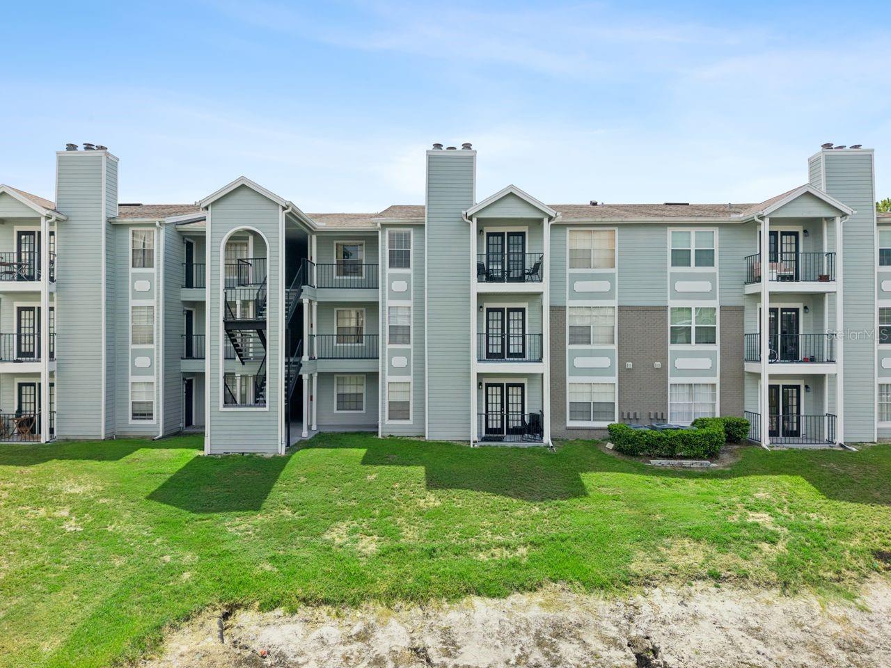 Welcome to this well maintained 2 bedroom 2 bath Waterford Landing Condominium.  It's located in a condominium complex close to the University of Central Florida (UCF) area of Orlando, Florida.  It is know for its amenities like pools, a fitness center, and lake access. Convenient location near the UCF and Waterford Lakes Town Center.  It is close to restaurants and shopping.  Rugs, vinyl flooring, bathroom tiles and utilities like water heater, dryer, stove are new (2026). Washer and dryer has its own separate room. The open-concept includes a generous living and dining area that flows seamlessly into the kitchen, creating a great space for everyday living and entertaining. Living room area includes a fire place. Don’t miss this opportunity to own a 2-bedroom Condo in a highly convenient Orlando location!