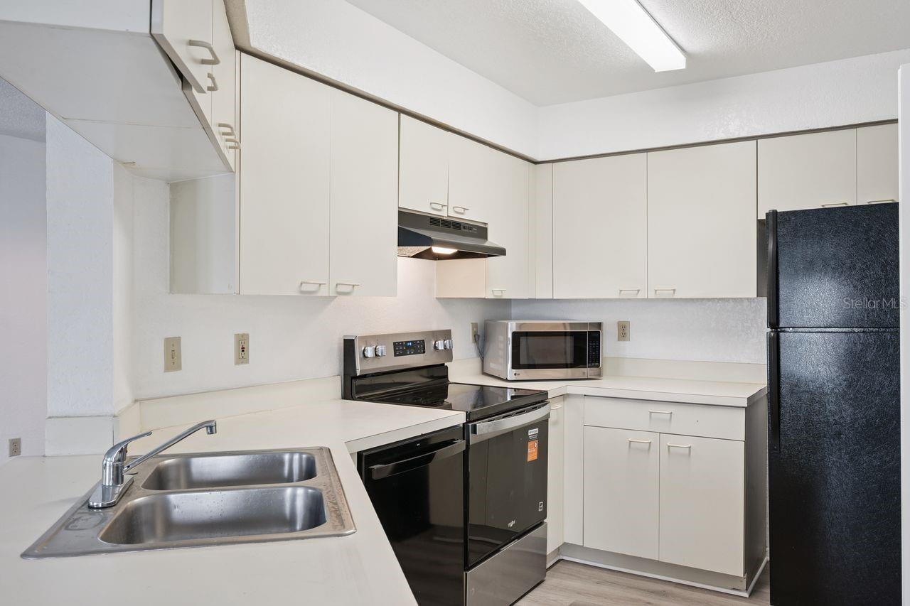 WATERFORD LNDG CONDO - Residential