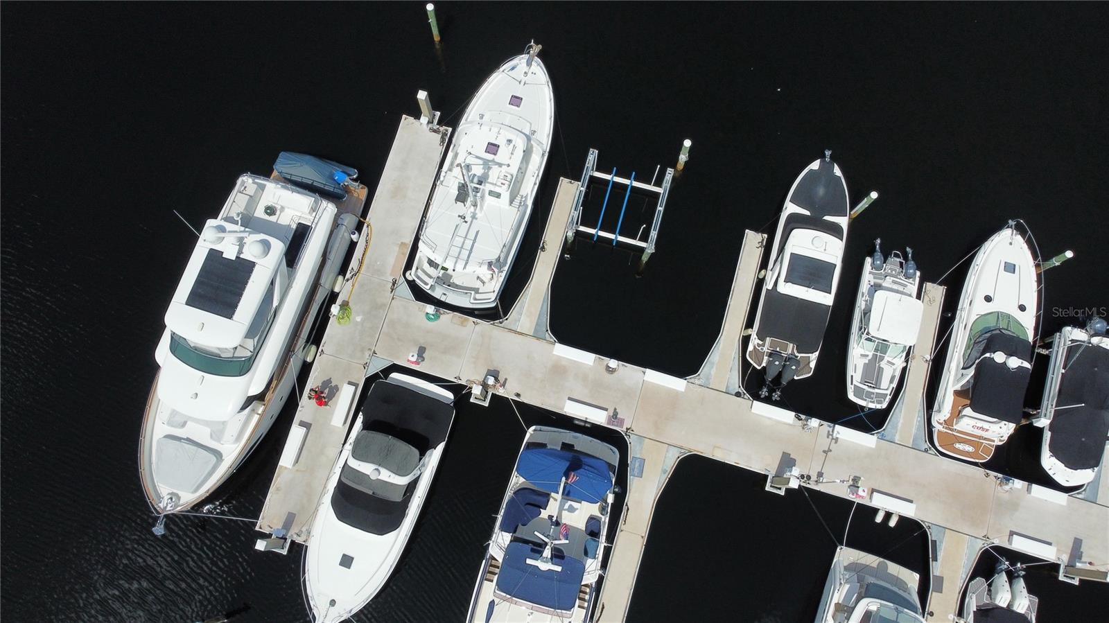 RIVIERA DUNES MARINA - Residential