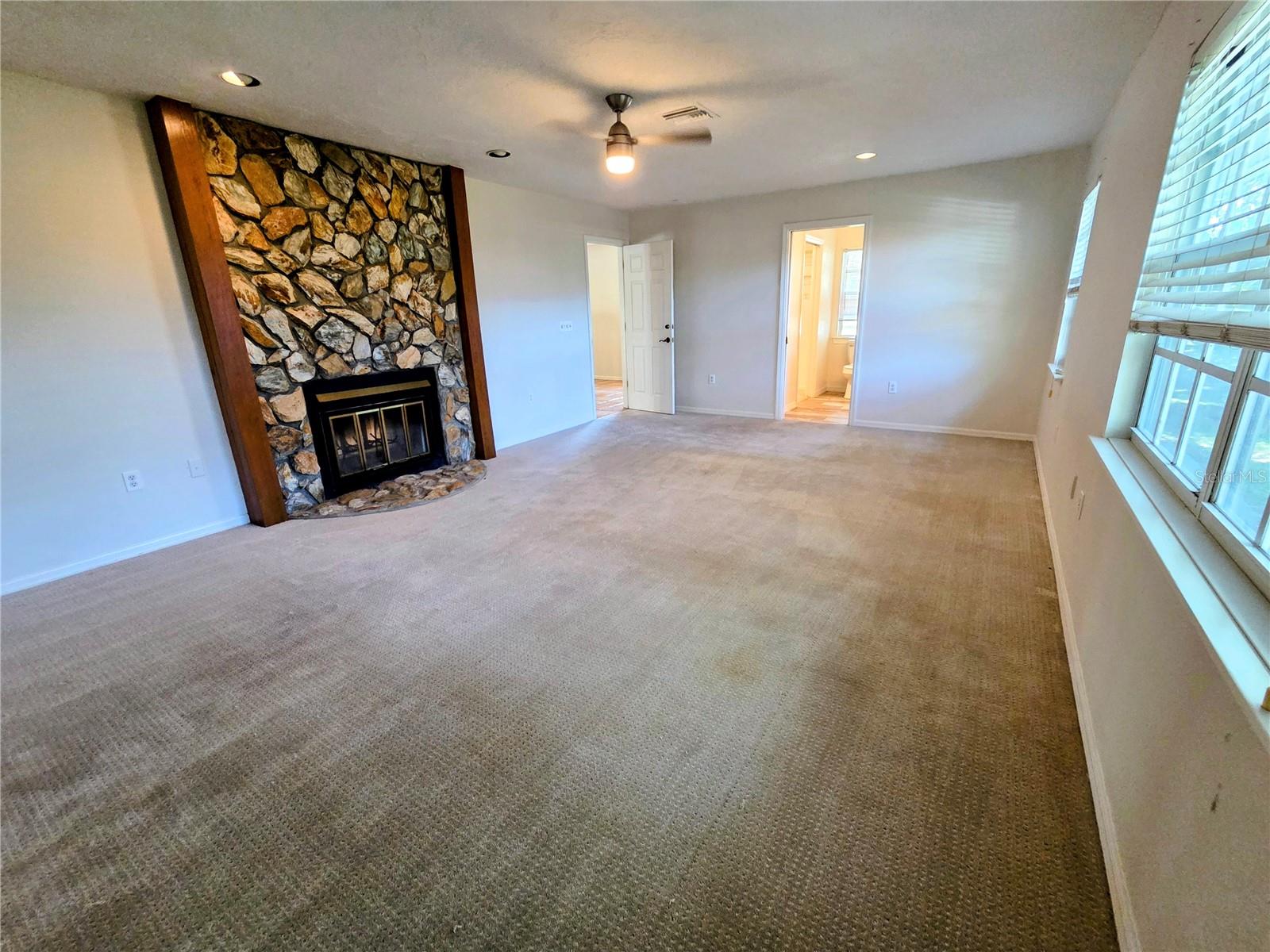SADDLE CREEK - Residential