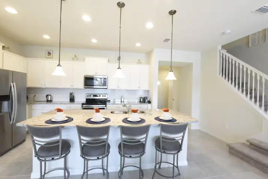 WINDSOR AT WESTSIDE; WINDSOR/WESTSIDE - Residential