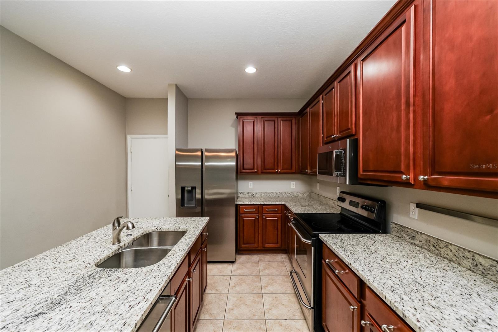 OAKS AT VALRICO PH 2 - Residential