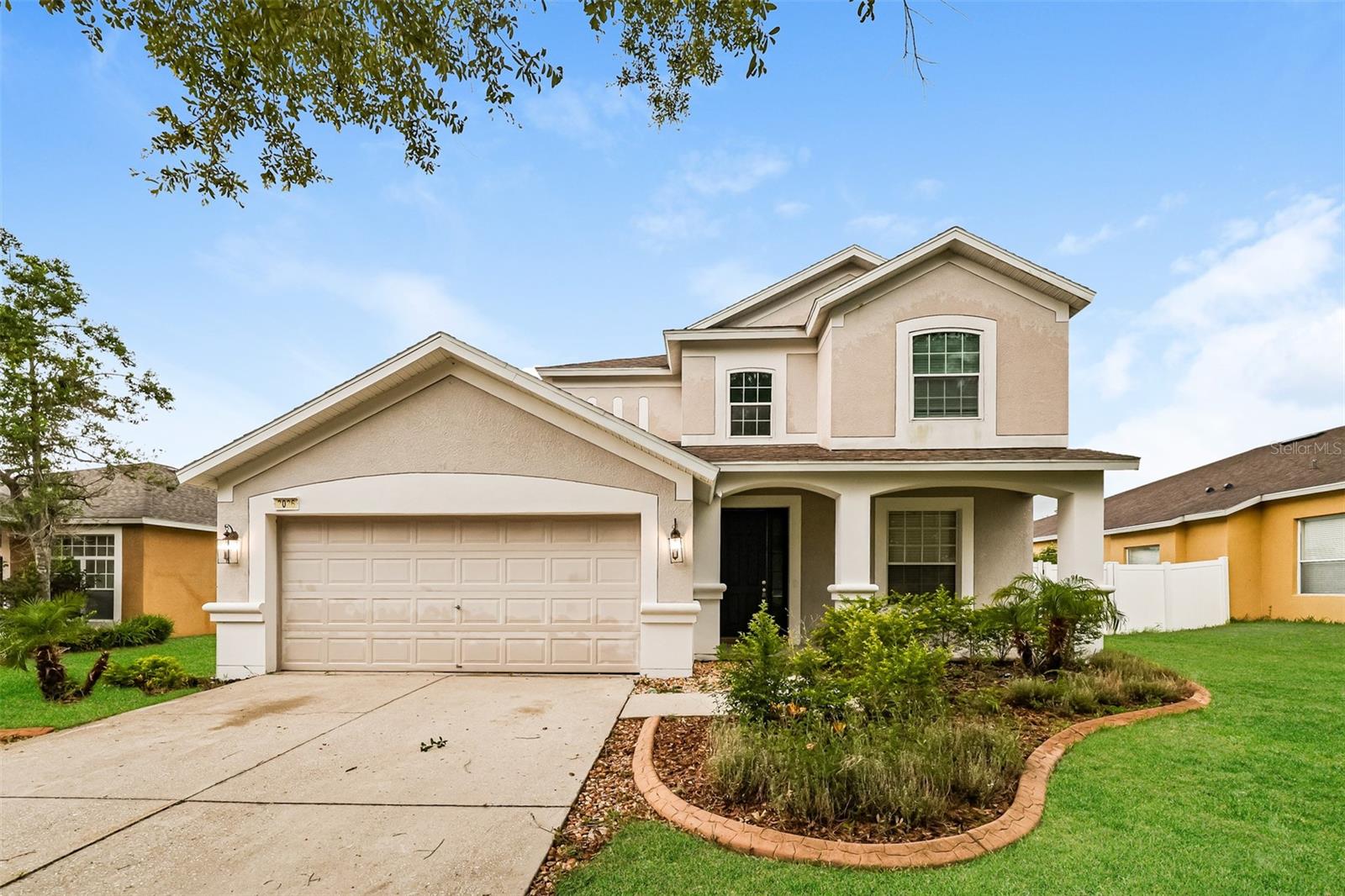 OAKS AT VALRICO PH 2 - Residential
