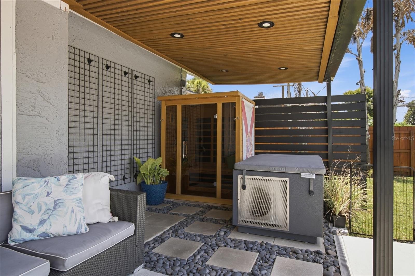 BELLE ISLE WEST - Residential