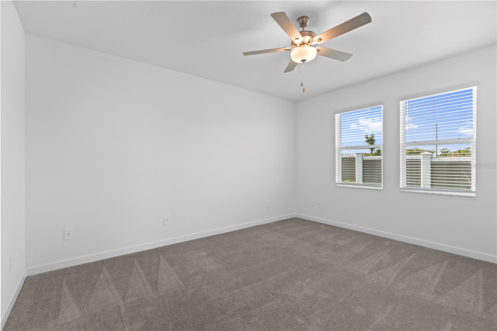 MIRADA - ACTIVE ADULT - Residential