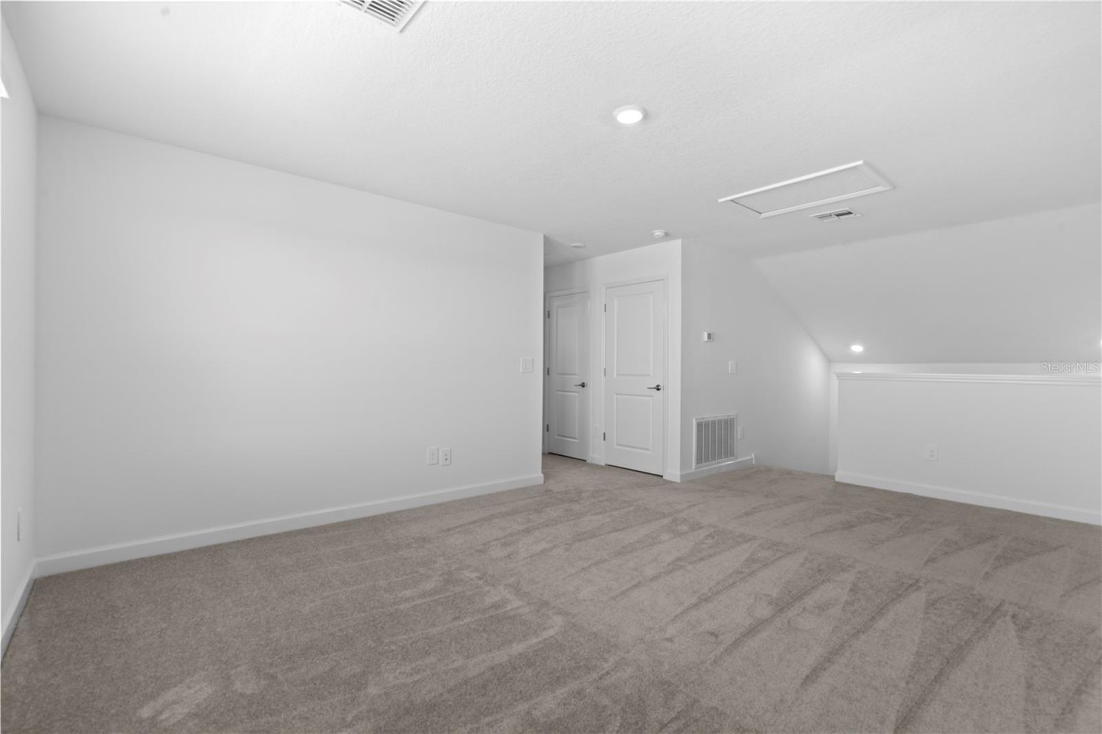 MIRADA - ACTIVE ADULT - Residential