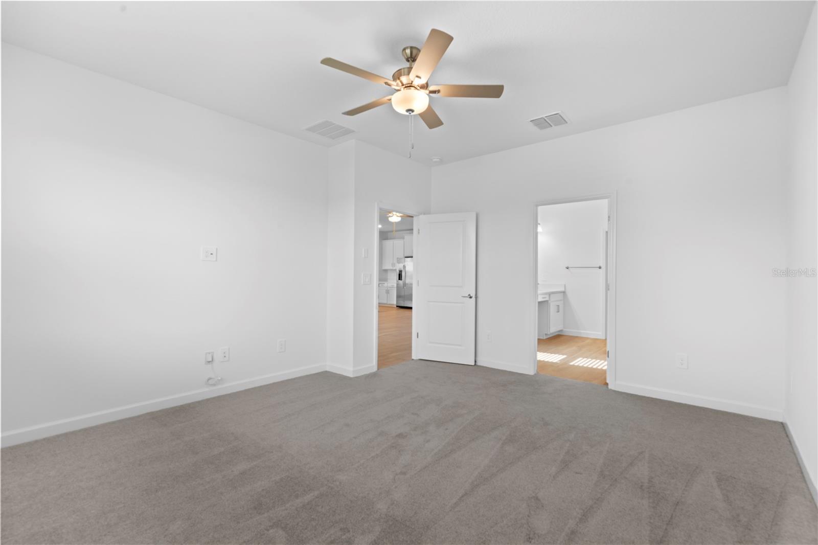 MIRADA - ACTIVE ADULT - Residential
