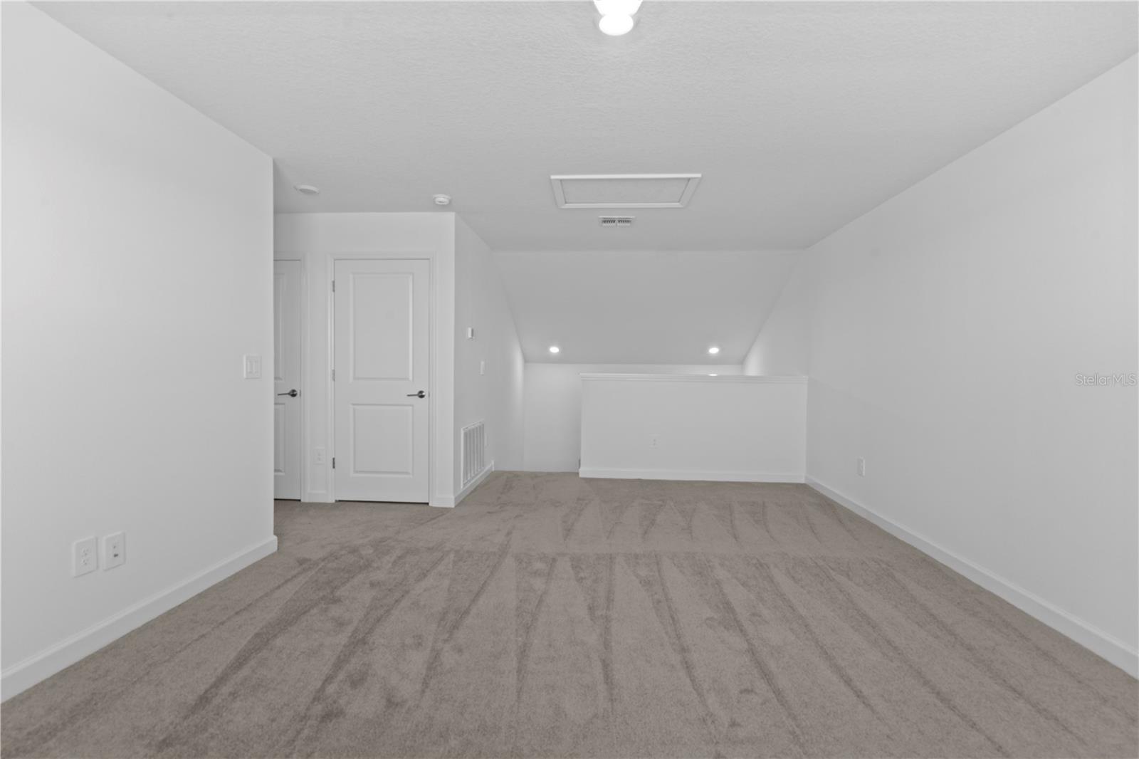 MIRADA - ACTIVE ADULT - Residential